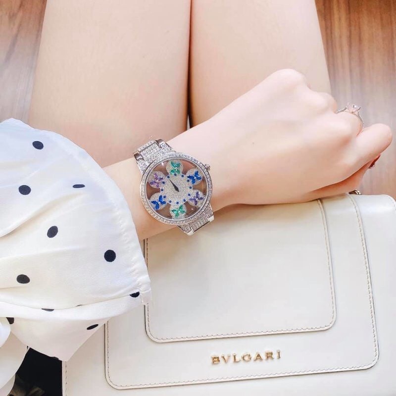 Đồng Hồ Davena Cánh Bướm Xoay |Nữ Giới |Mặt Tròn |Dây Đính Đá |Máy Pin (Quartz) |Size 37mm |Donghogiatot.vn