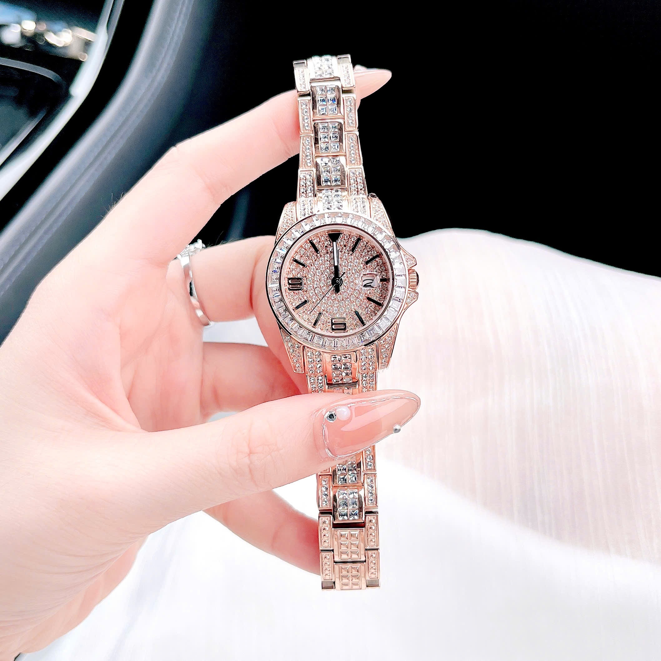 Đồng Hồ Davena Full Đá Swarovski |Nữ Giới |Dây Kim Loại Rose Gold |Máy Pin (Quartz) |Size 33mm |donghogiatot.vn