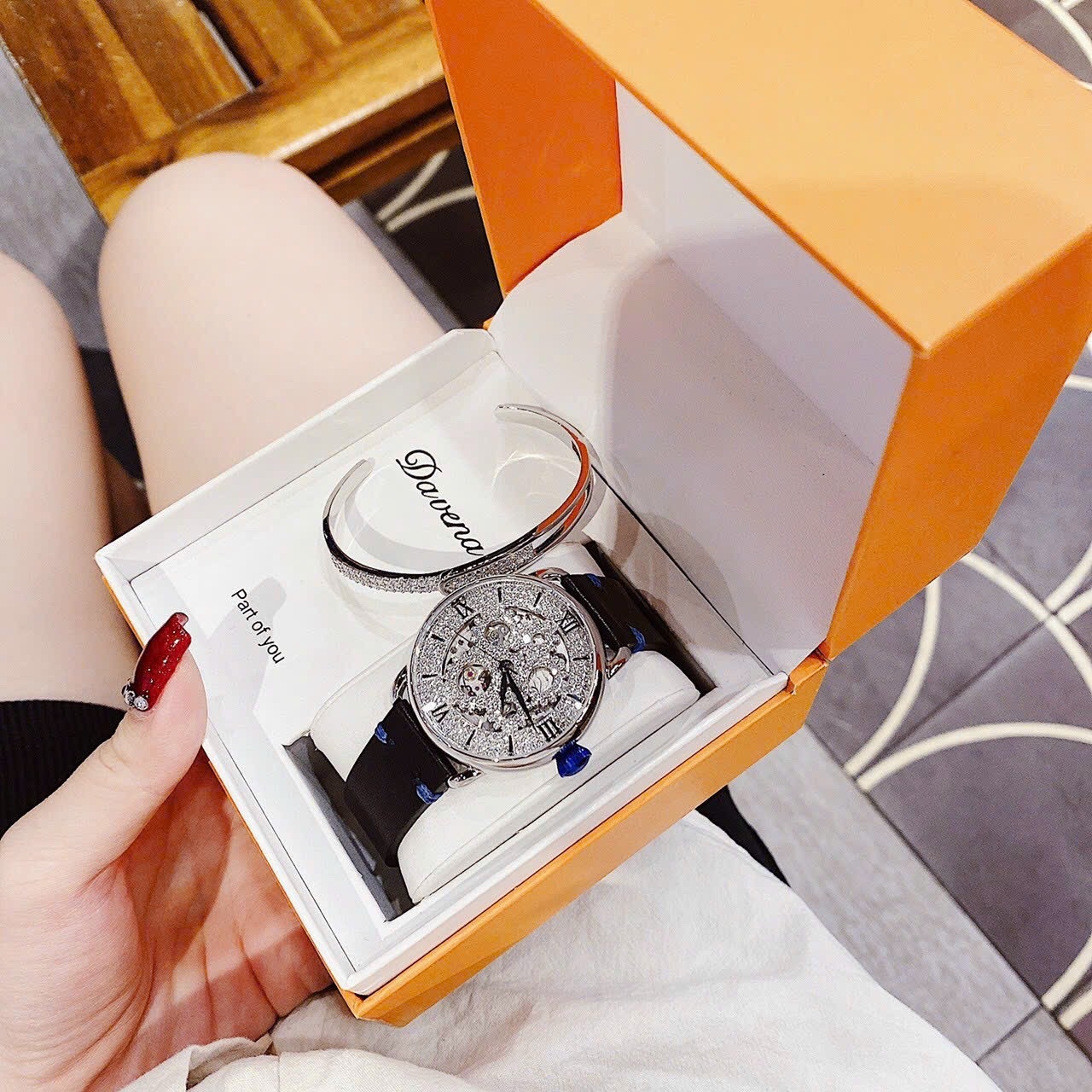Đồng Hồ Davena Lộ Máy |Nữ Giới |Full Đá Silver |Dây Da Đen |Máy Tự Động (Automatic) |Size 38mm |donghogiatot.vn
