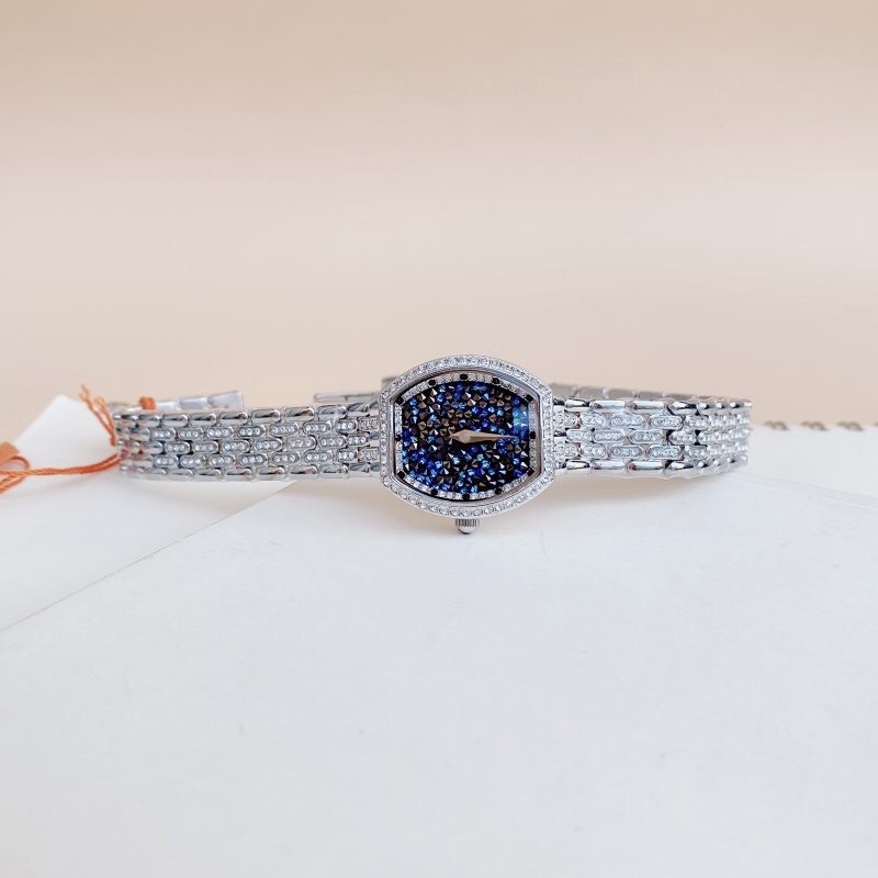 Đồng Hồ Davena Mặt Nhũ Xanh |Nữ Giới |Trắng Silver |Dây Kim Loại |Máy Pin (Quartz) |Size 28mm |donghogiatot.vn