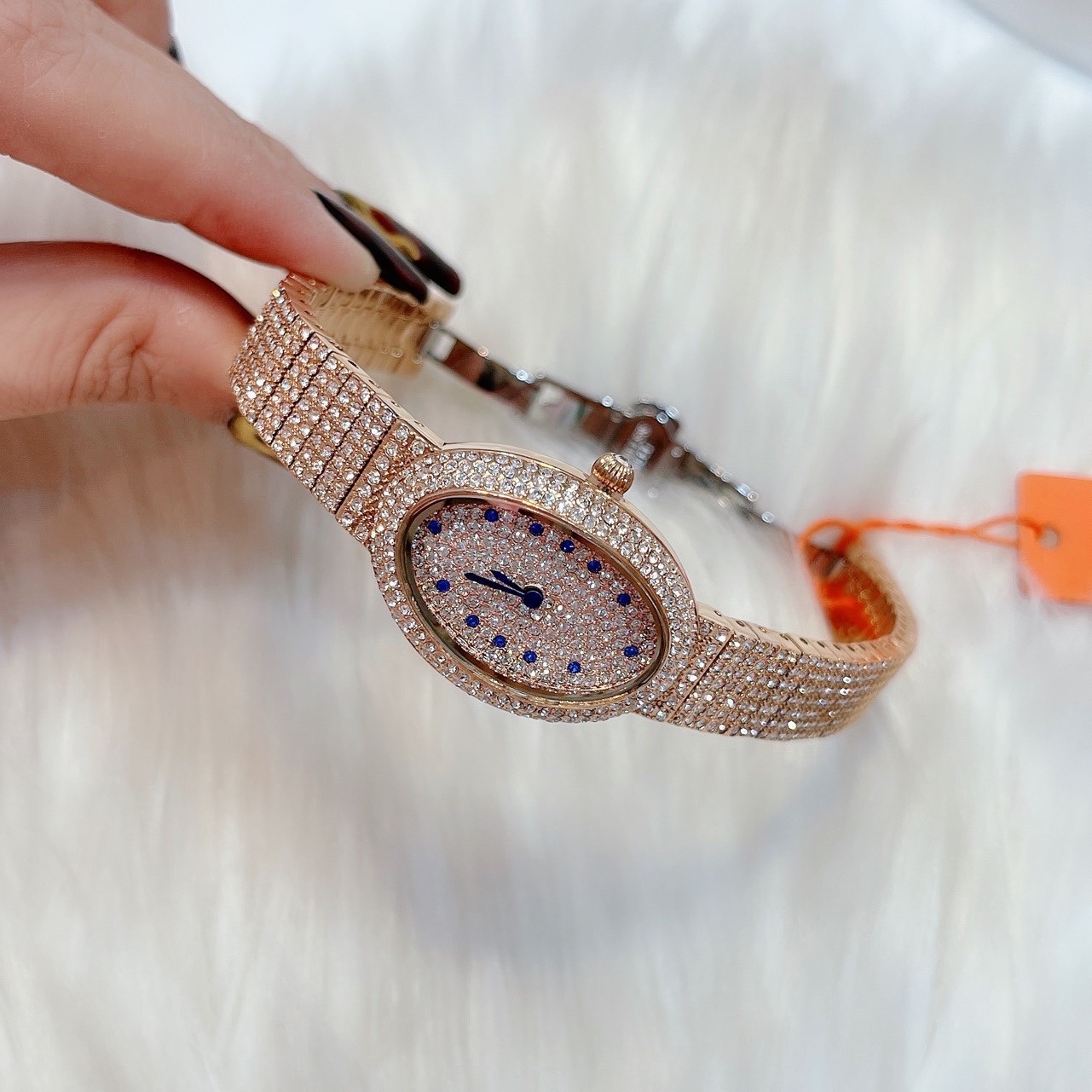 Đồng Hồ Davena Mặt Oval |Nữ Giới |Đính Đá Xanh |Vòng Tay Rose Gold |Máy Pin (Quartz) |Size 28mm |donghogiatot.vn