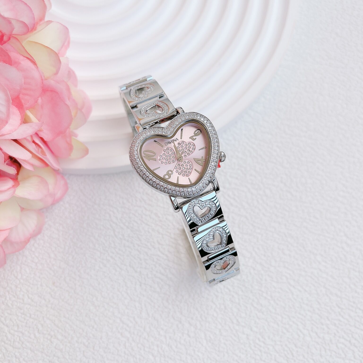 Đồng Hồ Davena Mặt Trái Tim Hồng |Nữ Giới |Silver |Dây Kim Loại |Máy Pin (Quartz) |Size 34mm |donghogiatot.vn