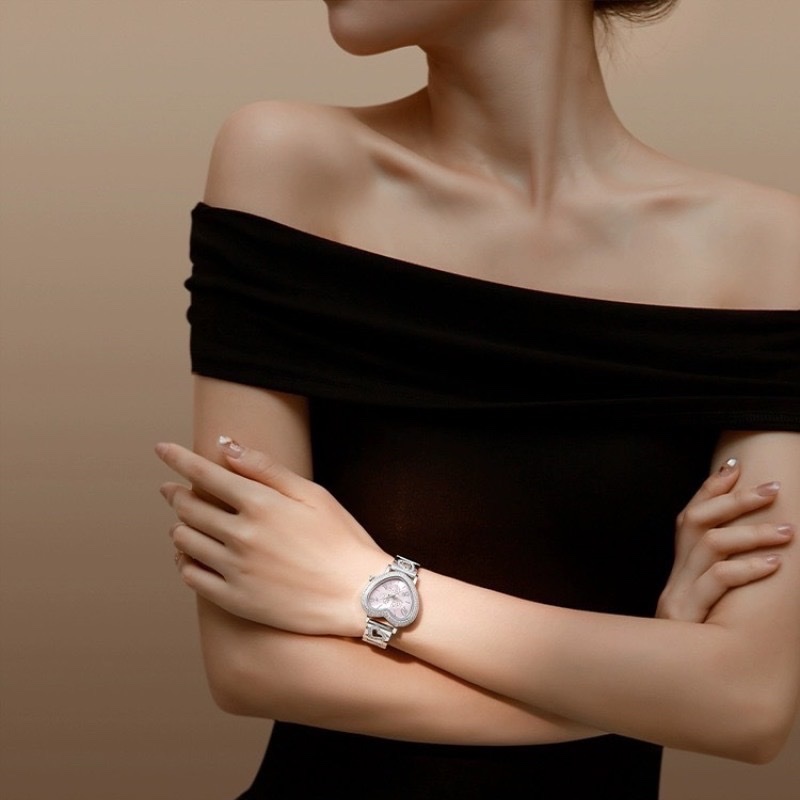 Đồng Hồ Davena Mặt Trái Tim Hồng |Nữ Giới |Silver |Dây Kim Loại |Máy Pin (Quartz) |Size 34mm |donghogiatot.vn
