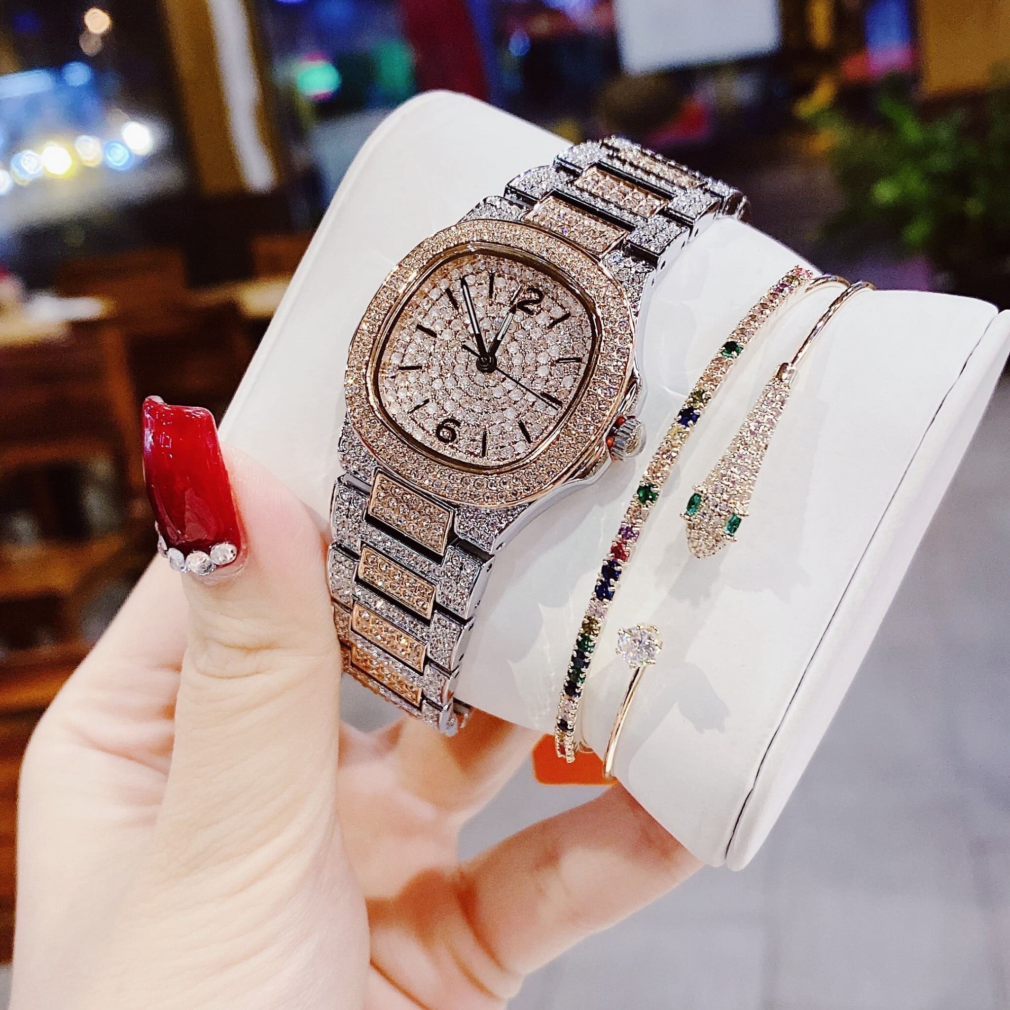 Đồng Hồ Davena Mặt Vuông |Nữ Giới |Full Đá |Dây Kim Loại Demi Rose |Máy Pin (Quartz) |Size 32mm |donghogiatot.vn