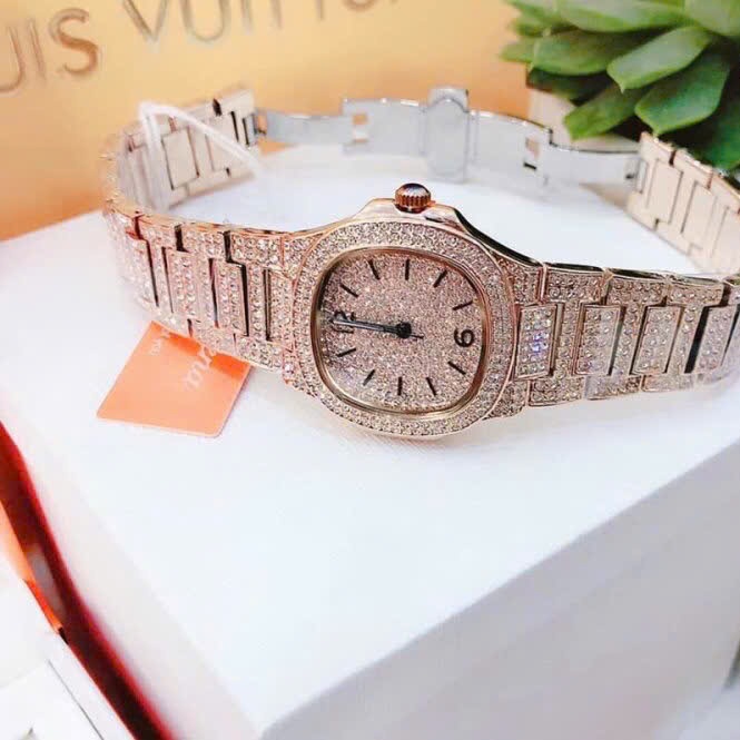 Đồng Hồ Davena Mặt Vuông |Nữ Giới |Full Đá |Dây Kim Loại Rose Gold |Máy Pin (Quartz) |Size 32mm |donghogiatot.vn