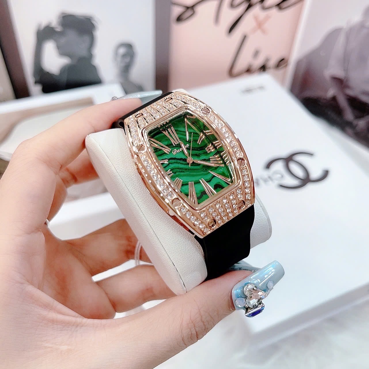 Đồng Hồ Davena Mặt Xanh Lá |Nữ Giới |Rose Gold |Dây Silicone Đen |Máy Pin (Quartz) |Size 30x38mm |donghogiatot.vn