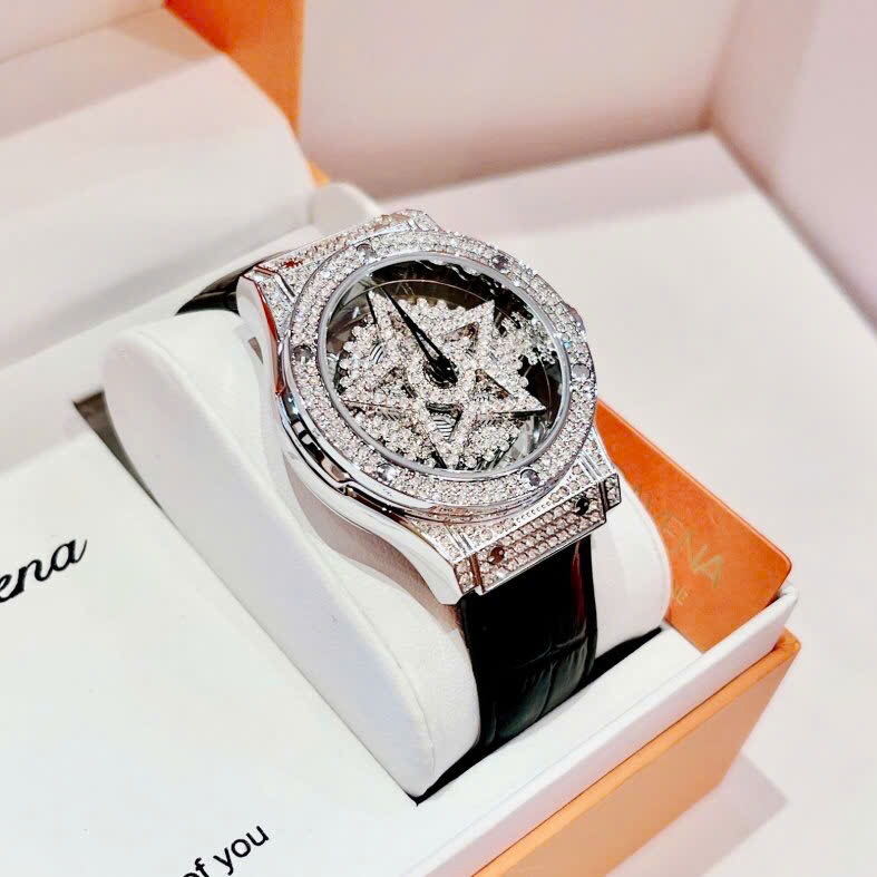 Đồng Hồ Davena Ngôi Sao Xoay |Nữ Giới |Full Đá Silver |Dây Da Đen |Máy Pin (Quartz) |Size 38mm |donghogiatot.vn