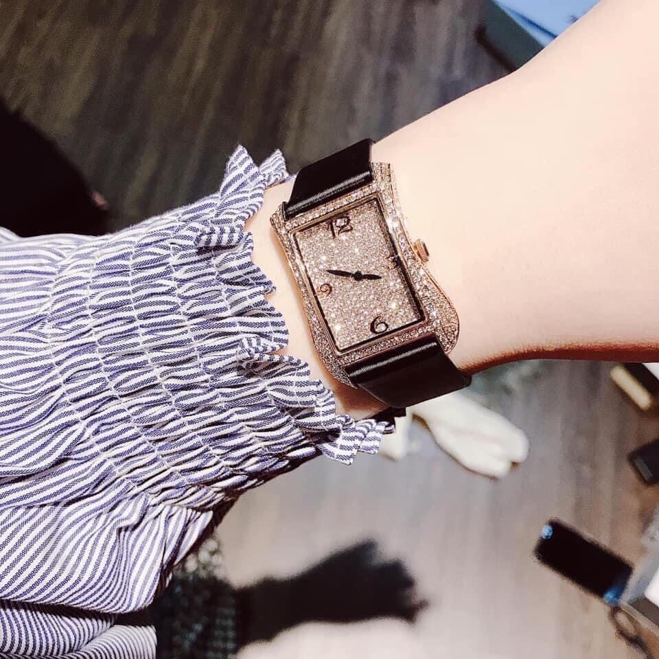 Đồng Hồ Davena Tựa Hermes |Nữ Giới |Full Đá Rose Gold |Dây Da Đen |Máy Pin (Máy Quartz) |Size 28x40mm |donghogiatot.vn