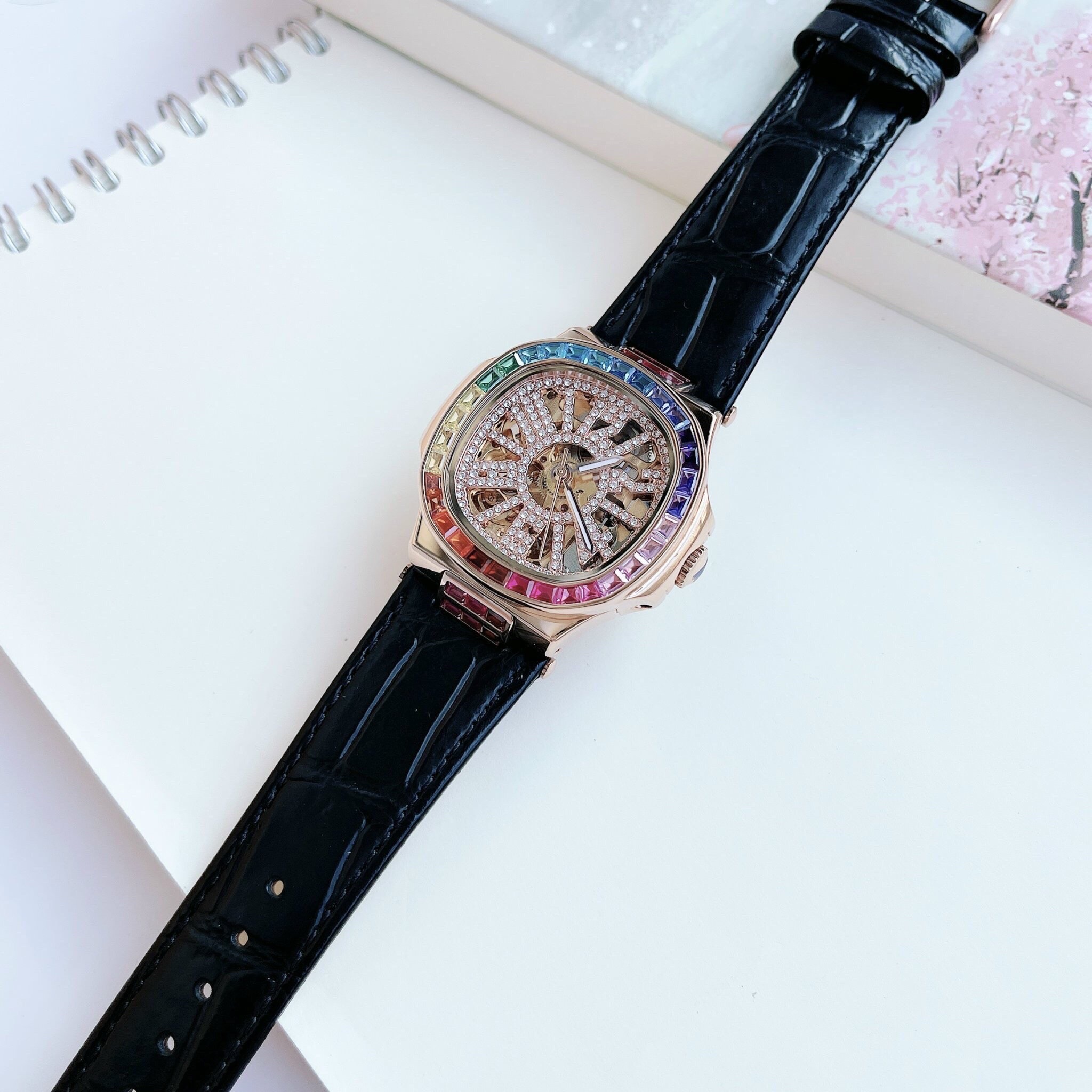 Đồng Hồ Davena Tựa Patek Philip |Nữ Giới |Full Đá Rose Gold |Dây Da Đen |Máy Cơ (Automatic) |Size 34mm |donghogiatot.vn