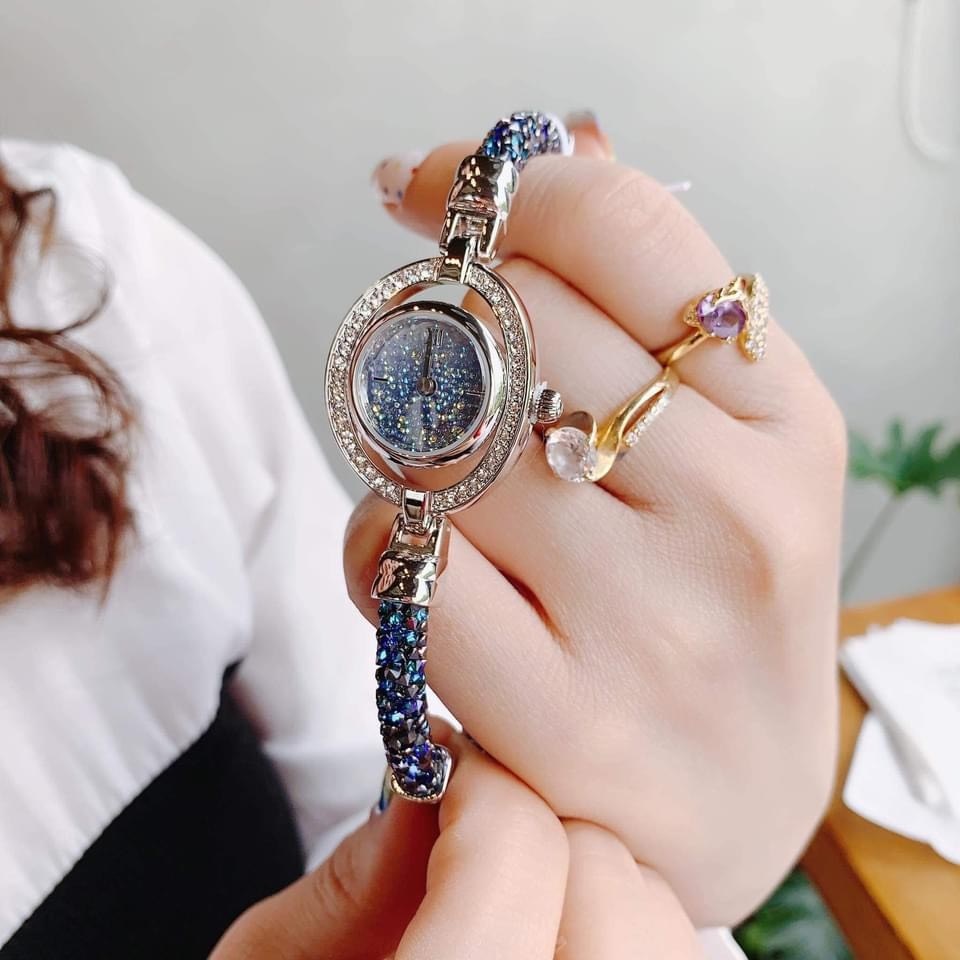 Đồng Hồ Davena Vòng Tay |Nữ Giới |Trắng Silver |Đính Đá Xanh Dương |Dây Kim Loại |Máy Pin (Quartz) |Size 30mm |donghogiatot.vn