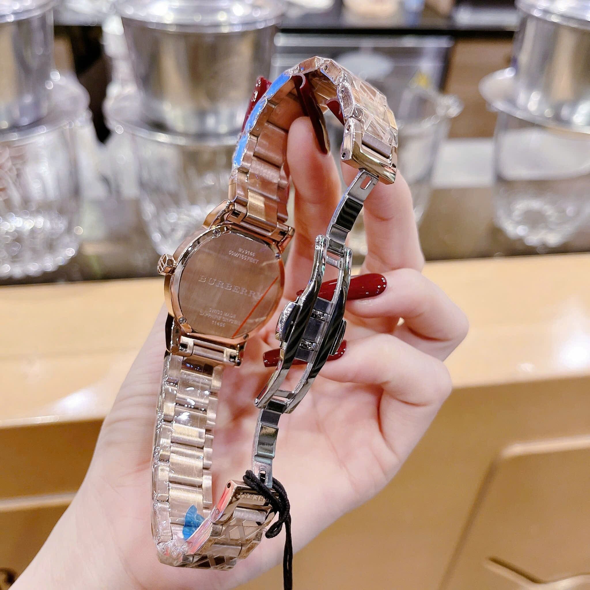 Đồng Hồ Burberry The City |Nữ Giới |Mặt Tròn |Dây Kim Loại Rose Gold |Máy Pin (Quartz) |Size 34mm |donghogiatot.vn