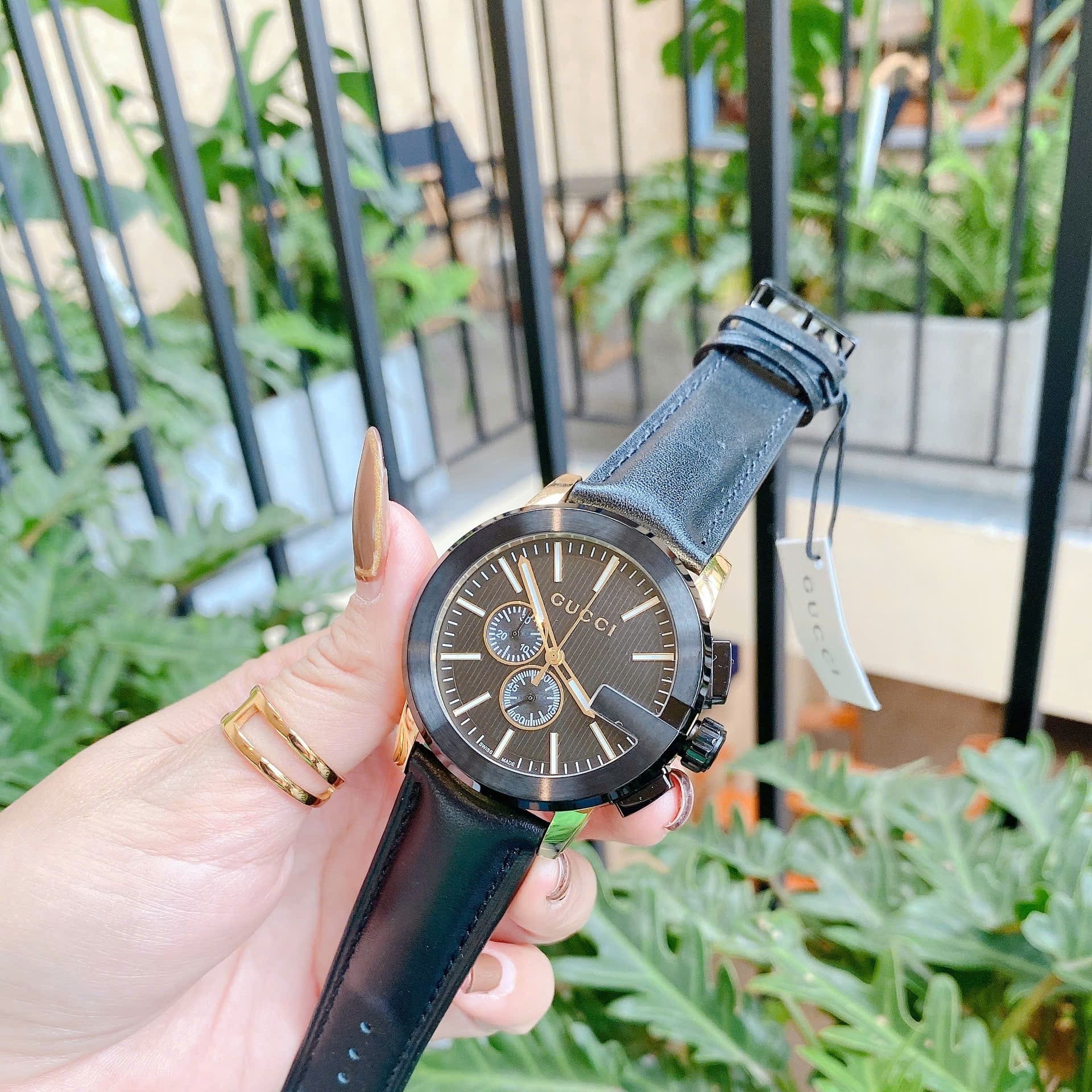 Đồng Hồ Gucci G-Timeless G-Chronograph |Nam |Mặt Đen |Vàng Gold |Dây Da |Máy Pin (Quartz) |Size 42mm |donghogiatot.vn