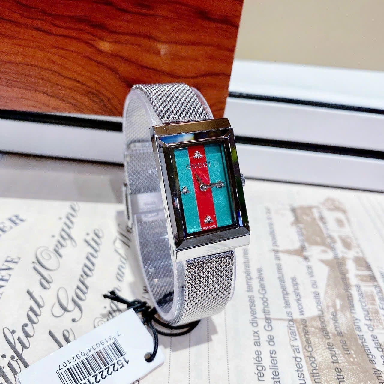 Đồng Hồ Gucci G-Frame |Nữ |Mặt Chữ Nhật Nhiều Màu |Dây Lưới Silver |Máy Pin (Quartz) |Size 21x34mm |donghogiatot.vn