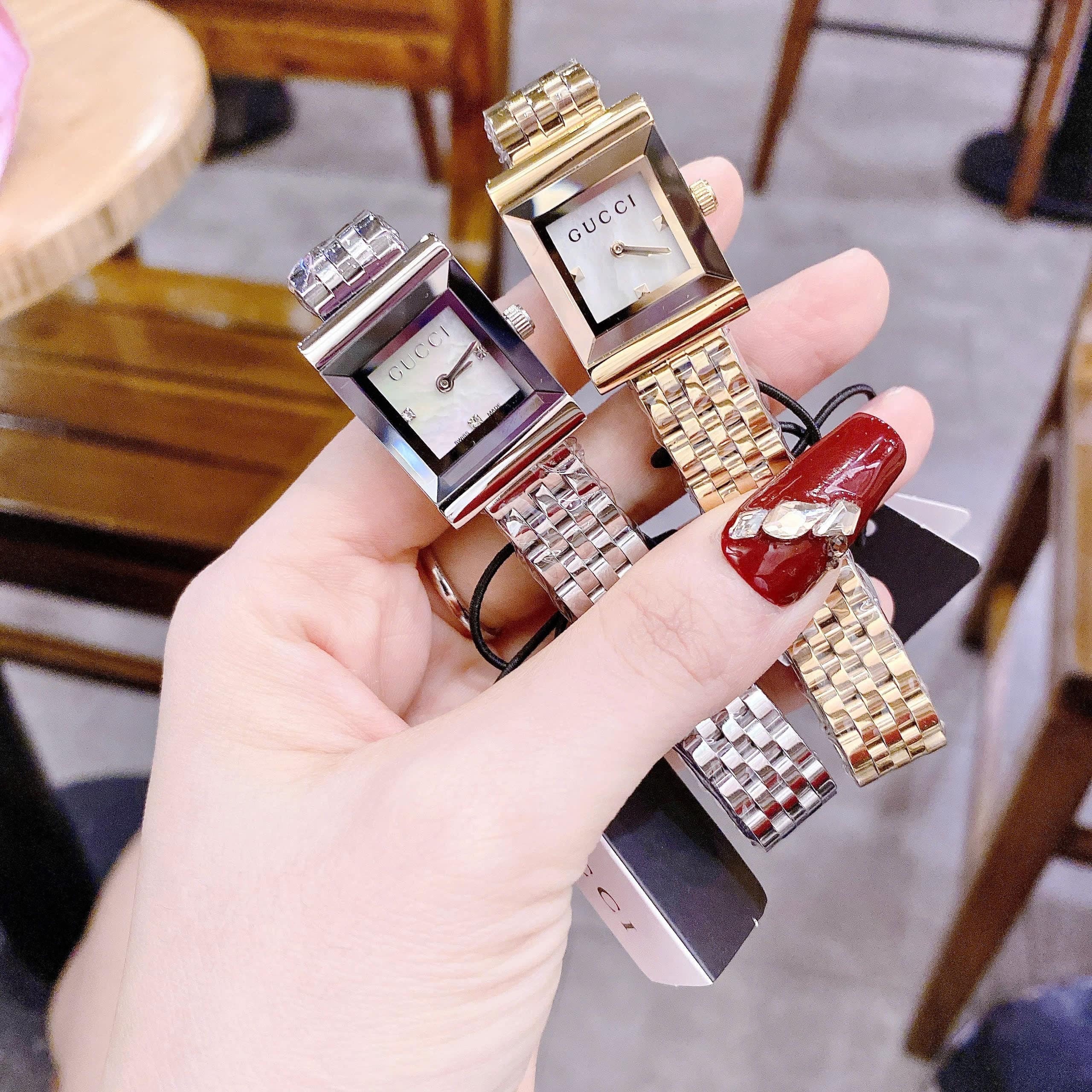 Đồng Hồ Gucci G-Frame |Nữ Giới |Mặt Vuông |Dây Kim Loại Trắng Silver |Máy Pin (Quartz) |Size 19mm |donghogiatot.vn