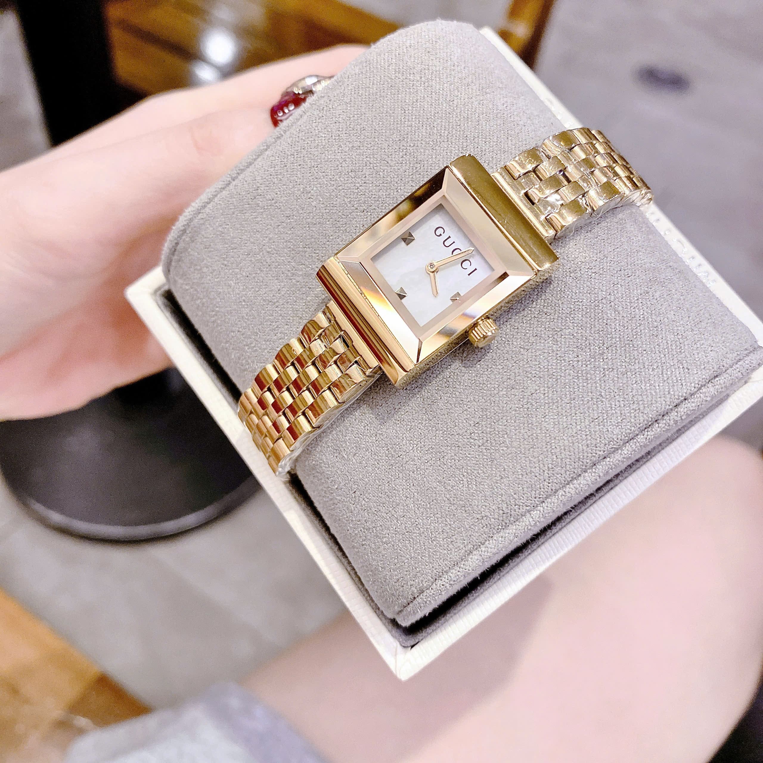 Đồng Hồ Gucci G-Frame |Nữ Giới |Mặt Vuông |Dây Kim Loại Vàng Gold |Máy Pin (Quartz) |Size 19mm |donghogiatot.vn