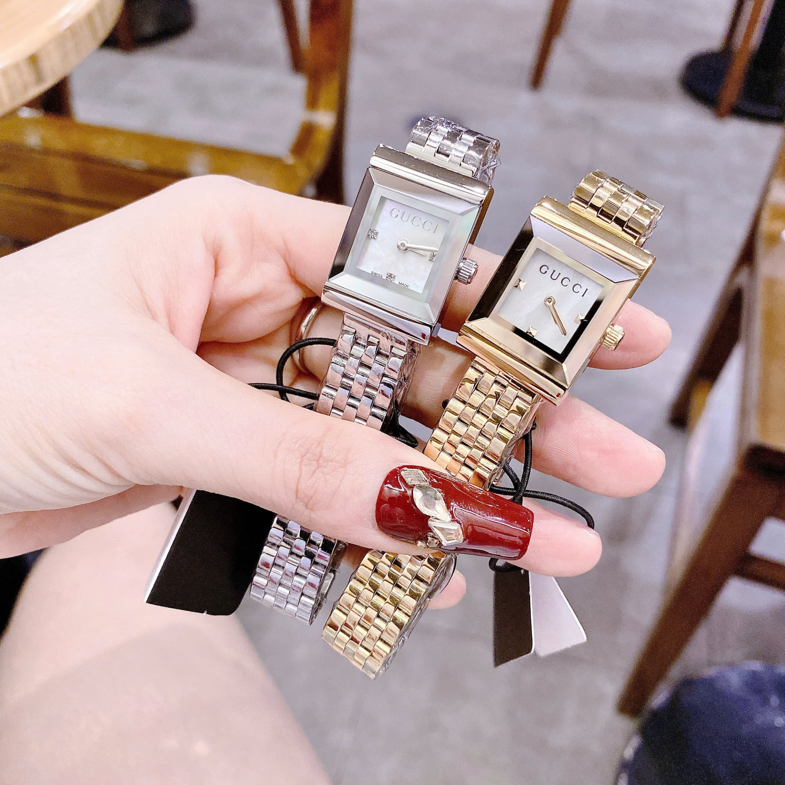 Đồng Hồ Gucci G-Frame |Nữ Giới |Mặt Vuông |Dây Kim Loại Vàng Gold |Máy Pin (Quartz) |Size 19mm |donghogiatot.vn