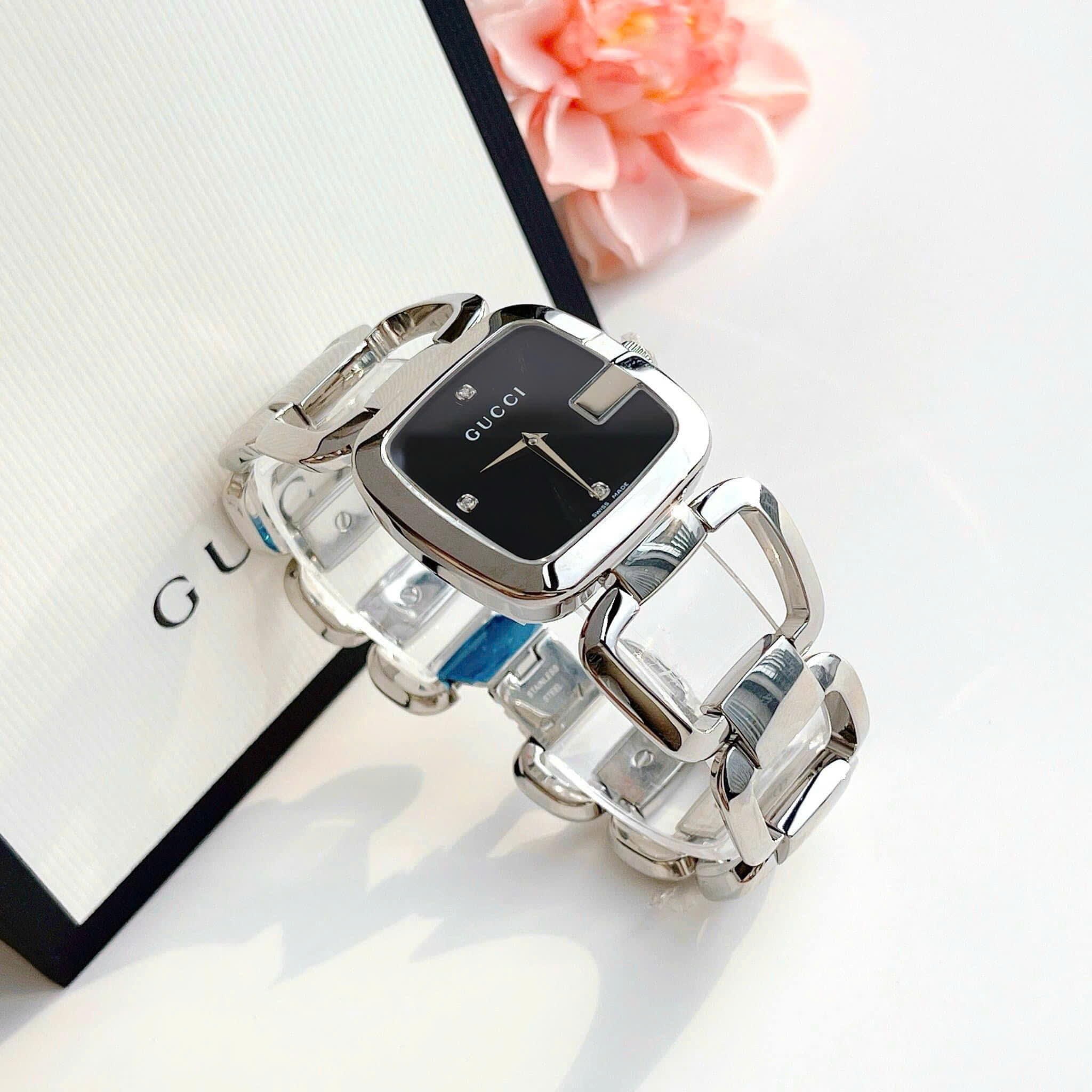 Đồng Hồ Gucci G-Gucci |Nữ Giới |Mặt Vuông Đen |Lắc Tay Silver |Máy Pin (Quartz) |Size 24mm |donghogiatot.vn