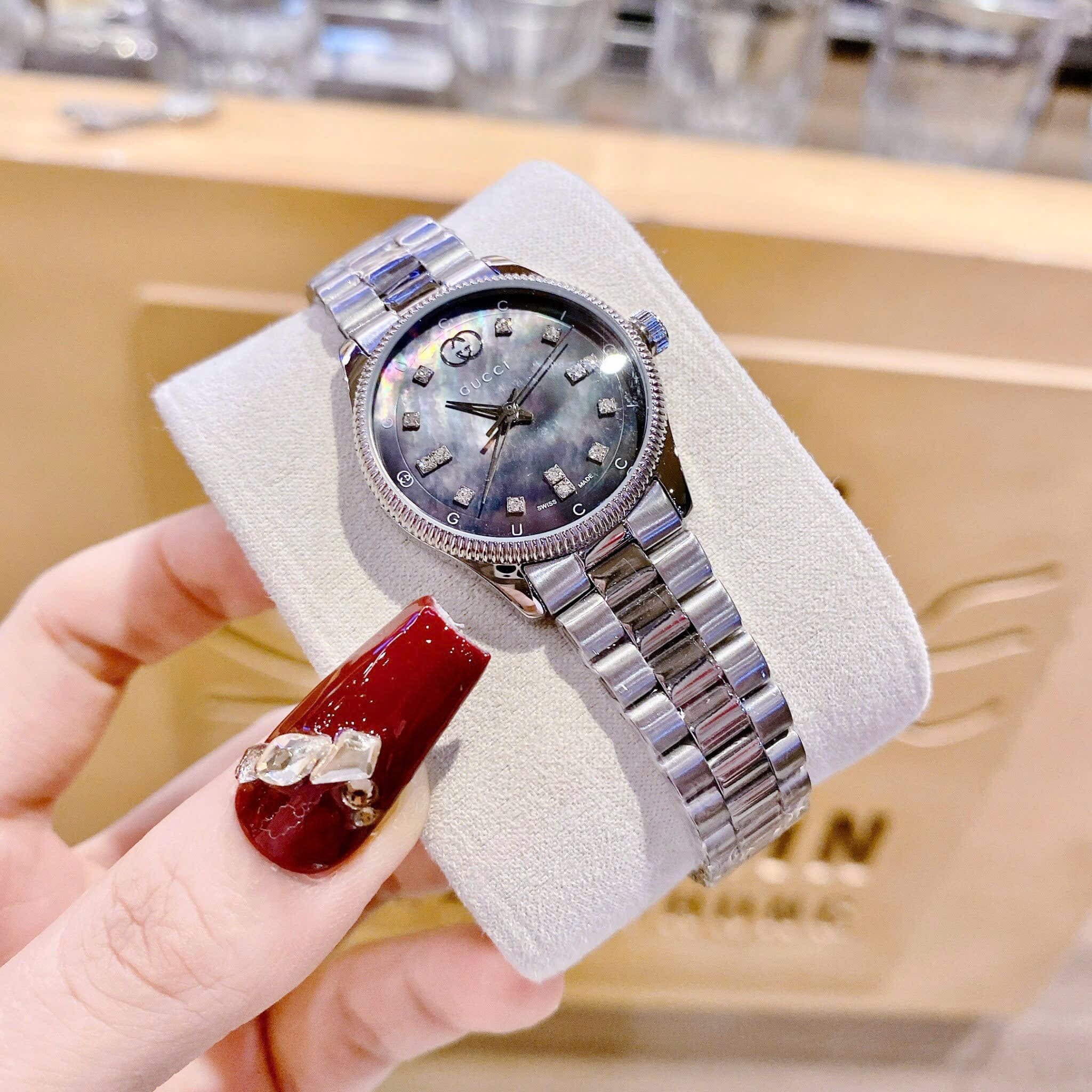 Đồng Hồ Gucci G-Timeless Diamond |Nữ Giới |Mặt Khảm Trai |Dây Kim Loại Silver |Máy Pin (Quartz) |Size 30mm |donghogiatot.vn