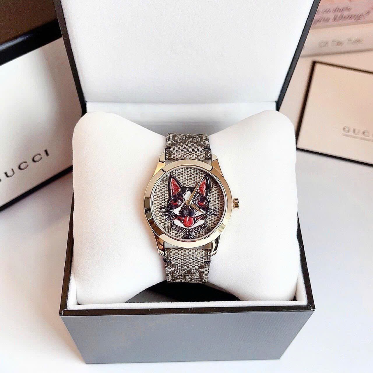 Đồng Hồ Gucci G-Timeless Dog Bull |Nữ |Mặt Họa Tiết Chú Chó |Dây Da Bọc Vải |Máy Pin (Quartz) |Size 38mm |donghogiatot.vn