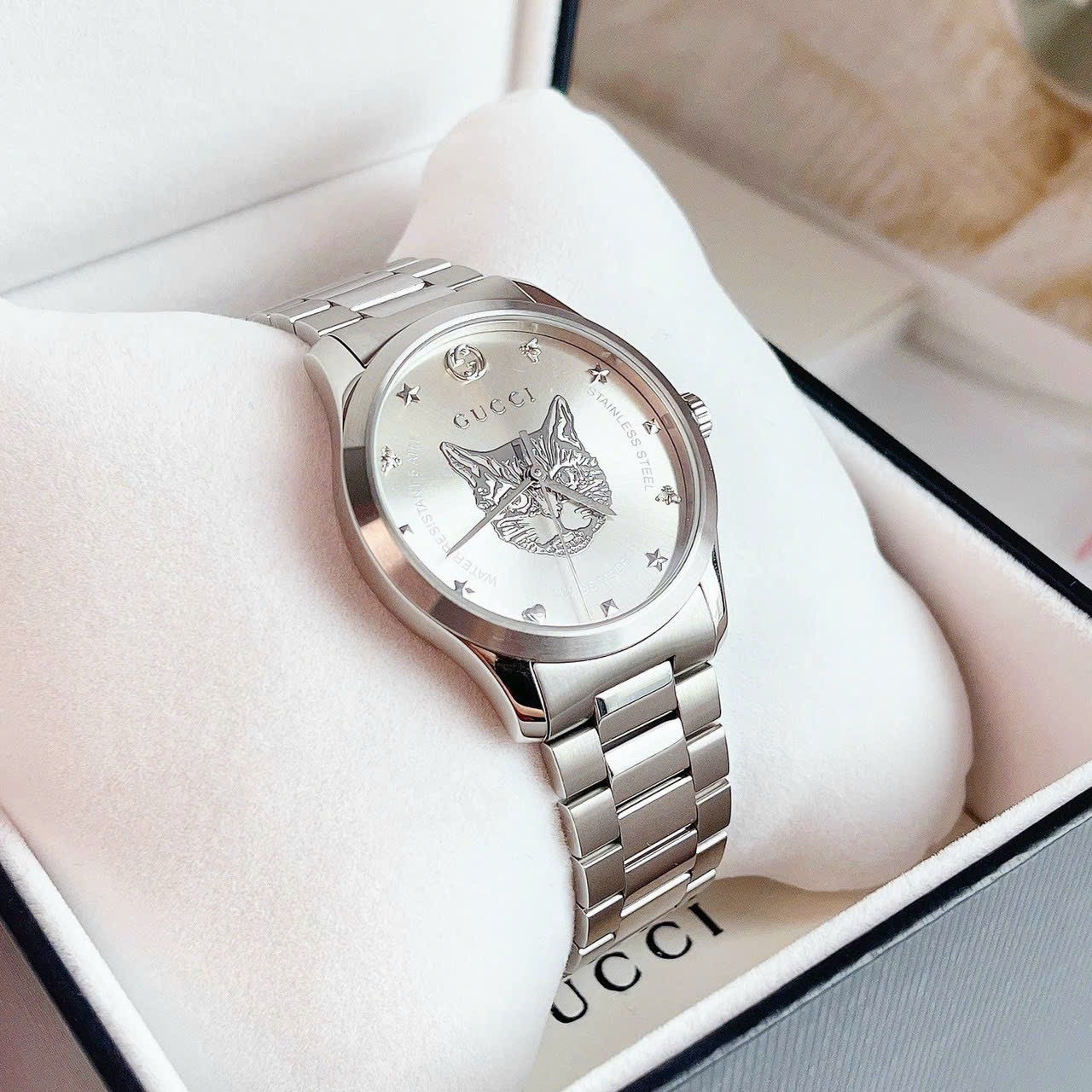 Đồng Hồ Gucci G-Timeless Mystic Cat Motif |Nam |Dây Kim Loại Trắng Silver |Máy Pin (Quartz) |Size 38mm |donghogiatot.vn
