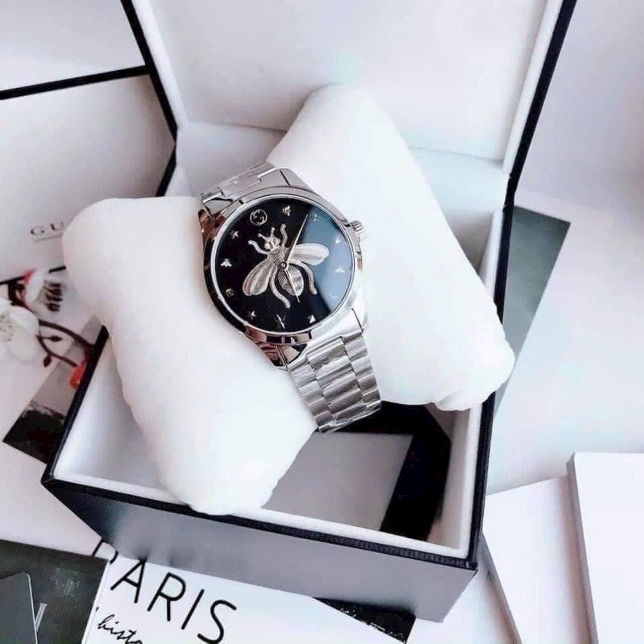 Đồng Hồ Gucci G-Timeless Cat |Nam |Mặt Đen |Hình Chú Ong |Dây Kim Loại Silver |Máy Pin (Quartz) |Size 38mm |donghogiatot.vn