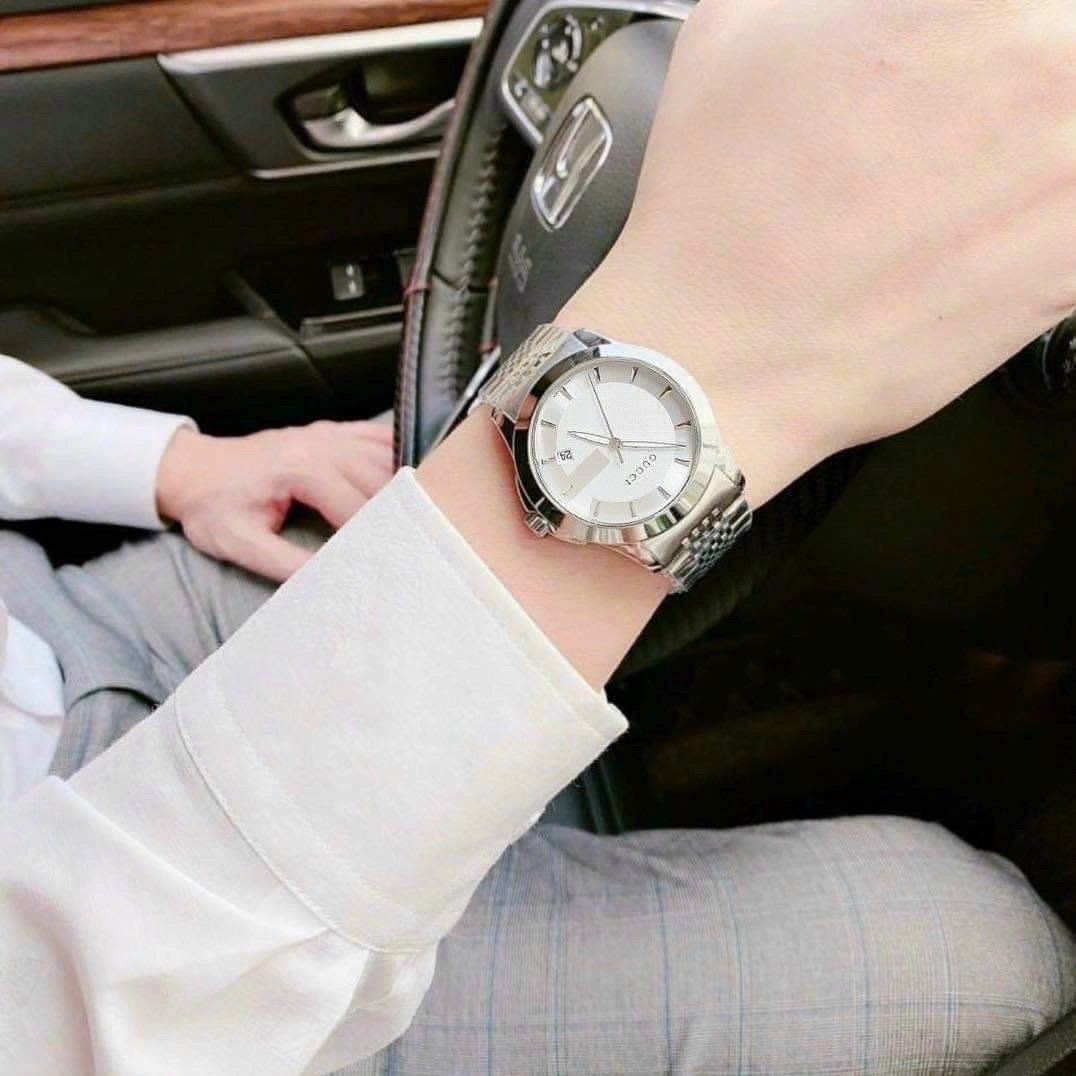 Đồng Hồ Gucci G-Timeless |Nam Giới |Mặt Tròn Trắng |Dây Kim Loại Silver |Máy Pin (Quartz) |Size 38mm |donghogiatot.vn