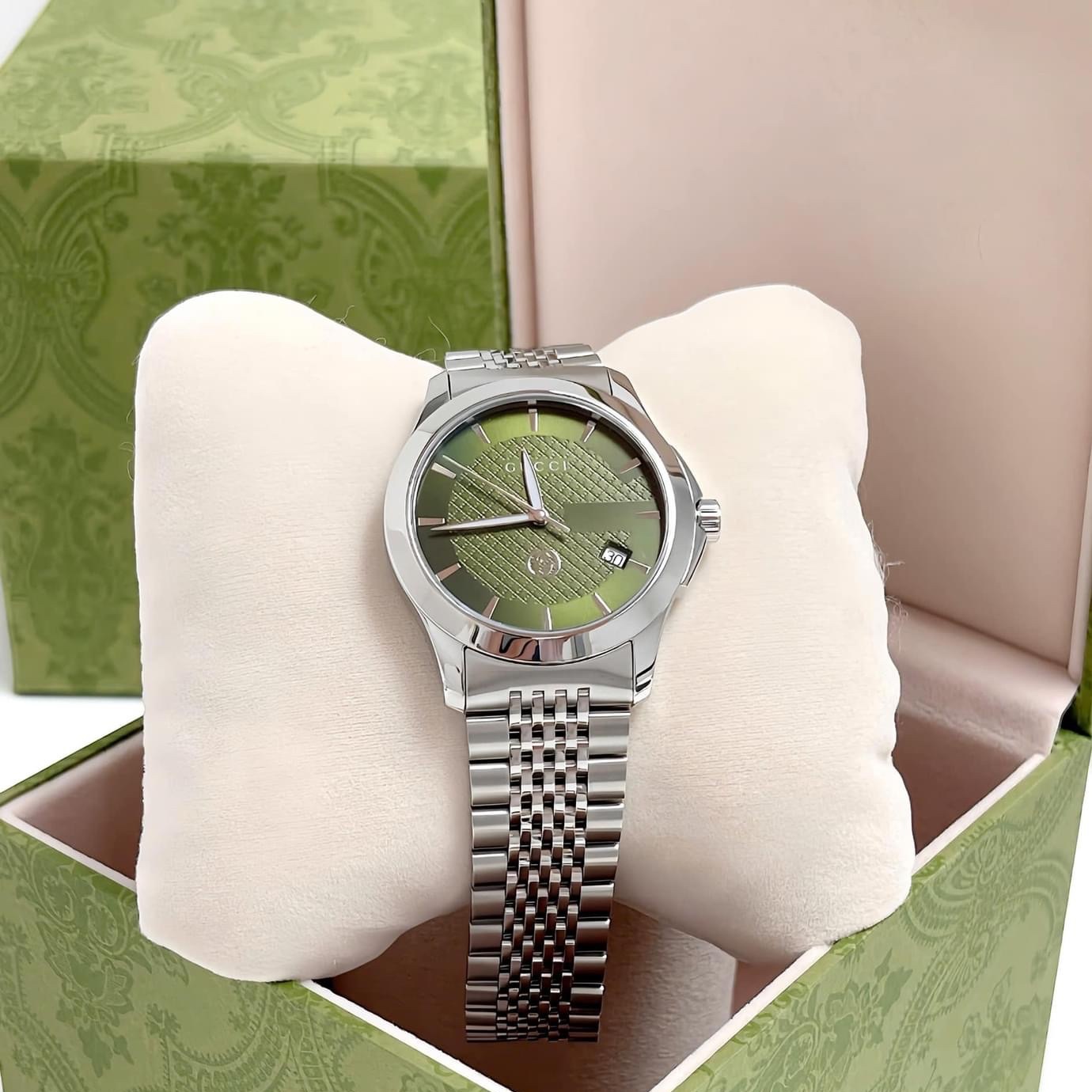 Đồng Hồ Gucci G-Timeless |Nam Giới |Mặt Xanh Lá |Dây Kim Loại Silver |Máy Pin (Quartz) |Size 38mm |donghogiatot.vn