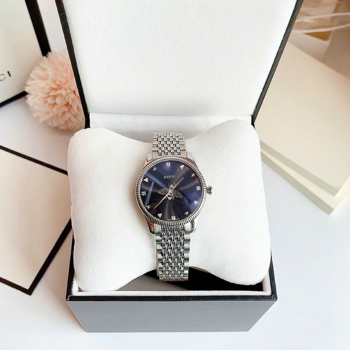 Đồng Hồ Gucci G-Timeless |Nữ Giới |Mặt Tròn Đen |Dây Kim Loại Silver |Máy Pin (Quartz) |Size 36mm |donghogiatot.vn