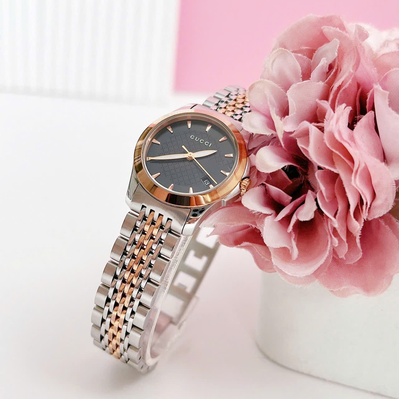 Đồng Hồ Gucci G-Timeless |Nữ Giới |Mặt Màu Đen |Dây Kim Loại Demi Rose |Máy Pin (Quartz) |Size 28mm |donghogiatot.vn