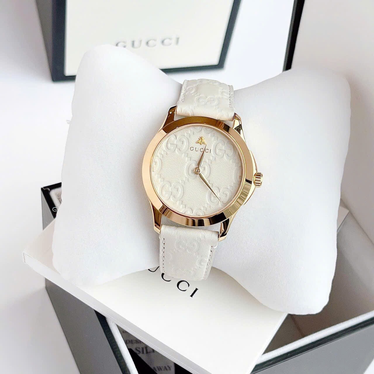 Đồng Hồ Gucci G-Timeless |Nữ |Vàng Gold |Dây Da Màu Trắng |Máy Pin (Quartz) |Size 38mm |donghogiatot.vn