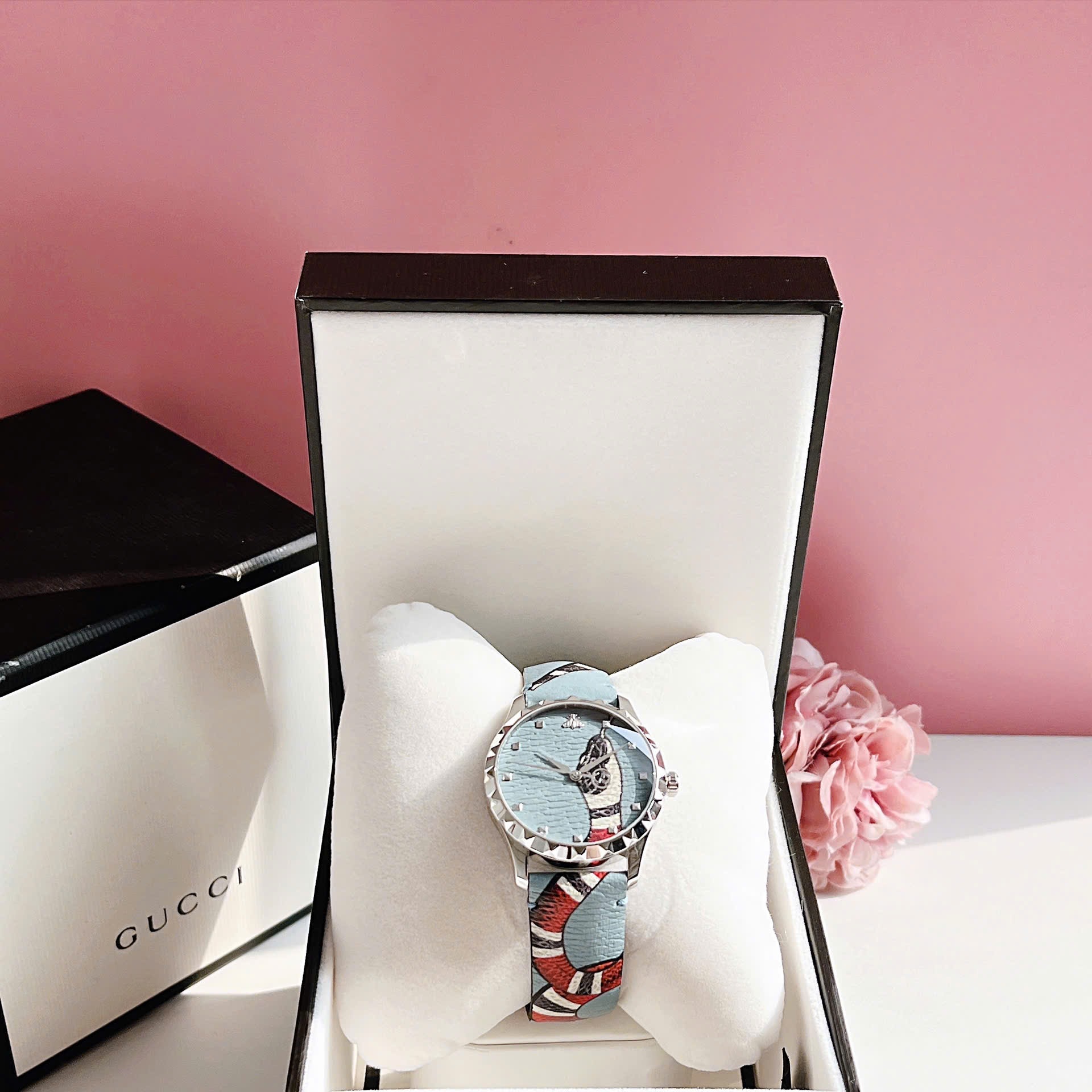 Đồng Hồ Gucci G-Timeless Textured-Snake |Nữ |Dây Da Xanh Dương Họa Tiết Rắn |Máy Pin (Quartz) |Size 38mm |donghogiatot.vn