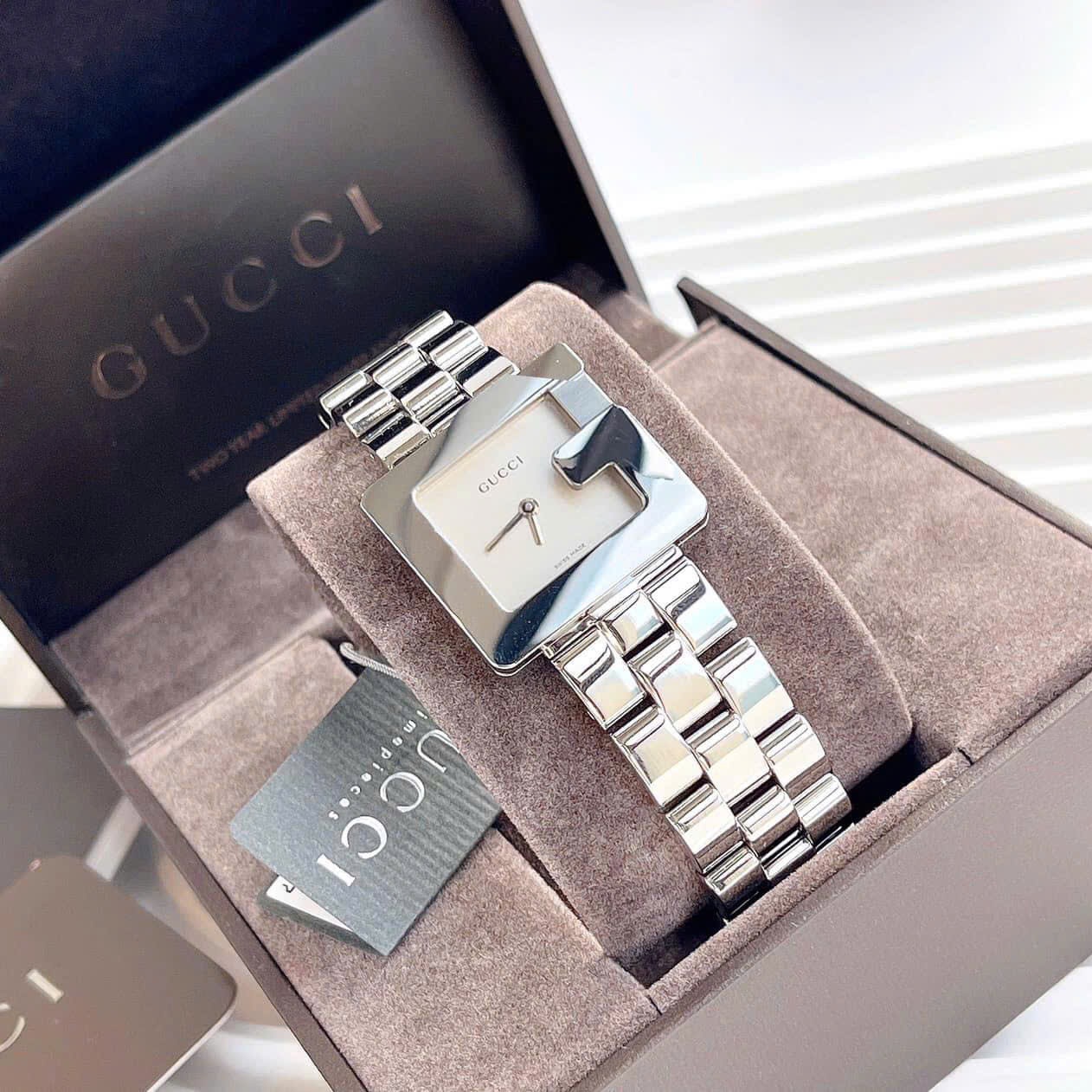 Đồng Hồ Gucci G-Watch |Nữ Giới |Mặt Vuông |Dây Kim Loại Silver |Máy Pin (Quartz) |Size 23x21mm |donghogiatot.vn