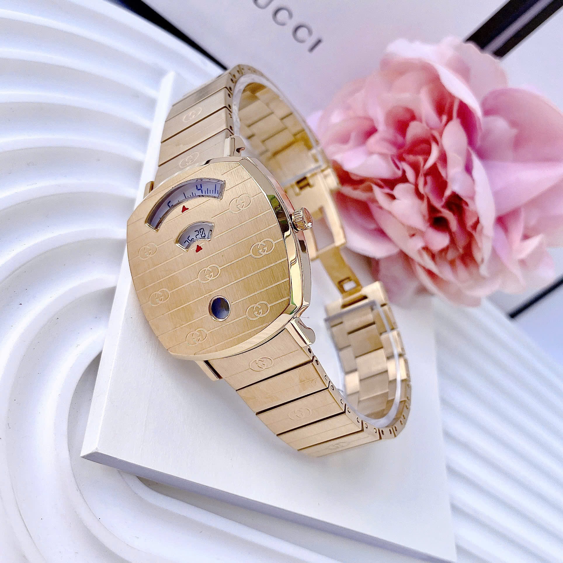 Đồng Hồ Gucci Grip |Nữ |Mặt Vuông |Dây Kim Loại Vàng Gold |Máy Pin (Quartz) |Size 36mm |donghogiatot.vn