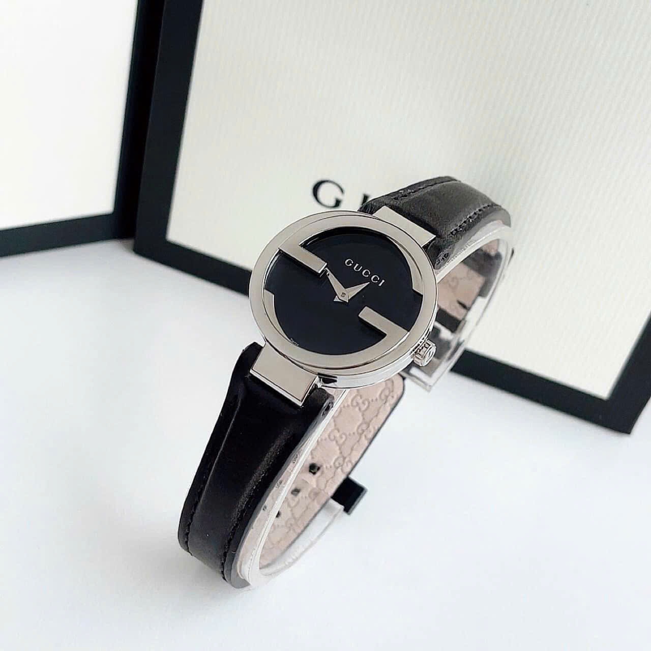 Đồng Hồ Gucci Interlocking |Nữ giới |Mặt Đen |Silver |Dây Da Đen |Máy Pin (Quartz) |Size 29mm |donghogiatot.vn