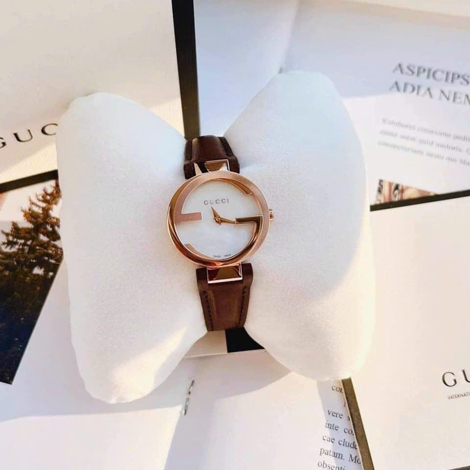 Đồng Hồ Gucci Interlocking |Nữ giới |Mặt Trắng |Rose Gold |Dây Da Nâu |Máy Pin (Quartz) |Size 29mm |donghogiatot.vn