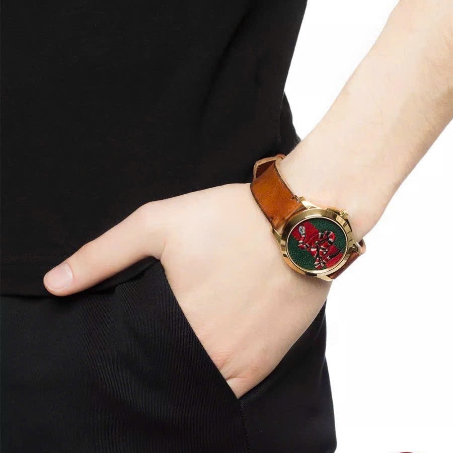 Đồng Hồ Gucci Le-Marche-Des-Merveilles |Nữ |Hình Rắn Thêu |Dây Da Nâu |Máy Pin (Quartz) |Size 38mm |donghogiatot.vn