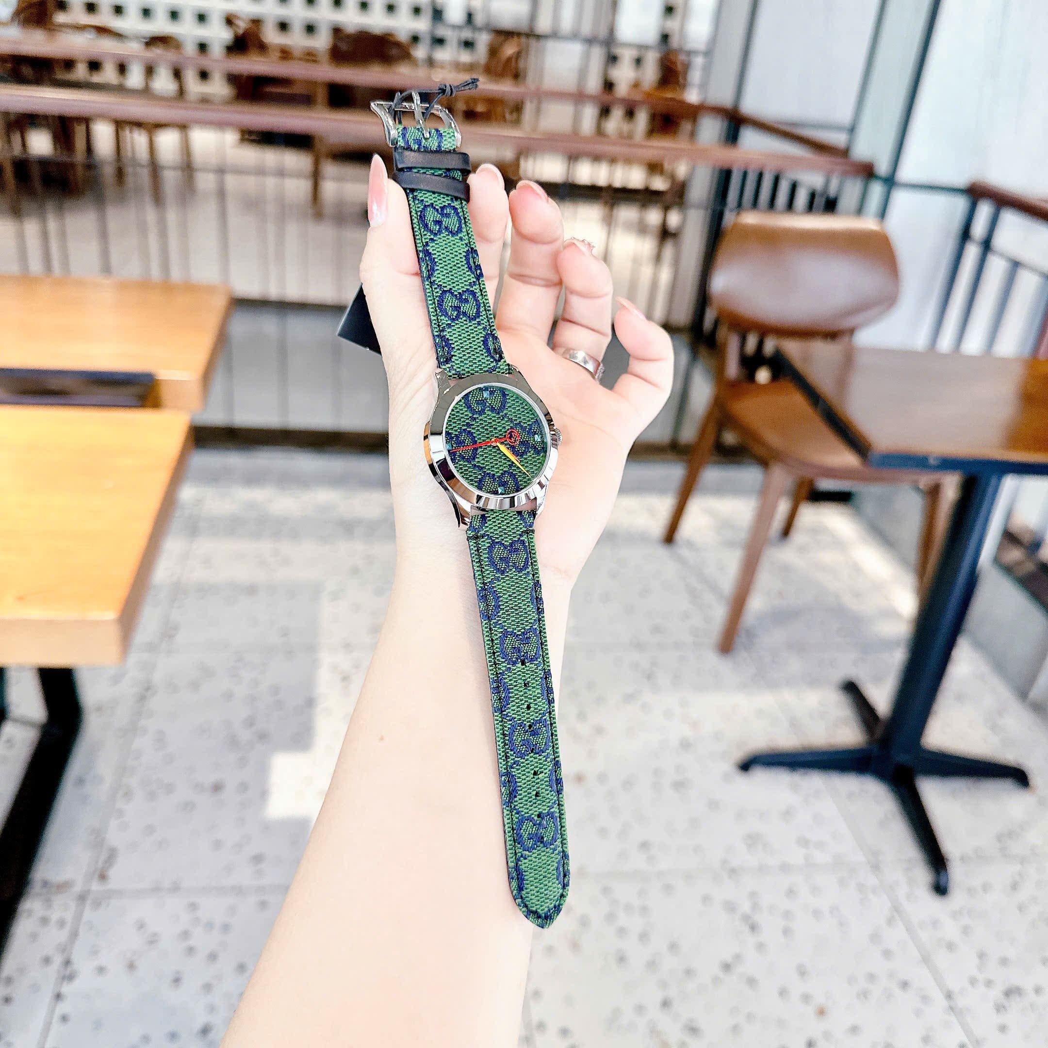 Đồng Hồ Gucci Multicolor G-Timeless |Nữ Giới |Mặt Tròn |Dây Da Xanh Lá |Máy Pin (Quartz) |Size 38mm |donghogiatot.vn