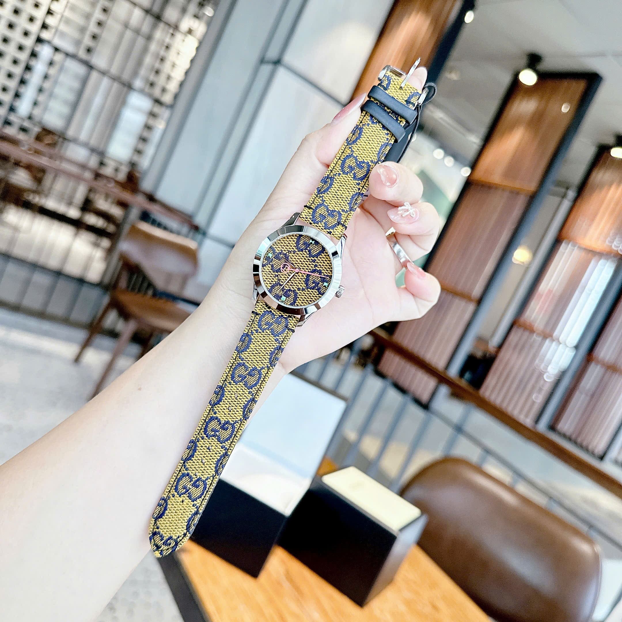 Đồng Hồ Gucci Multicolor G-Timeless |Nữ Giới |Mặt Tròn |Dây Vải Màu Vàng |Máy Pin (Quartz) |Size 38mm |donghogiatot.vn