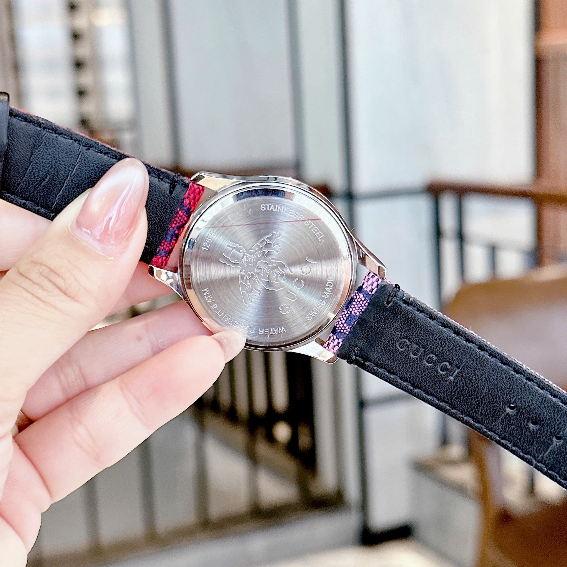 Đồng Hồ Gucci Multicolor G-Timeless |Nữ Giới |Mặt Xanh Lá |Dây Da Đỏ Tím |Máy Pin (Quartz) |Size 38mm |donghogiatot.vn