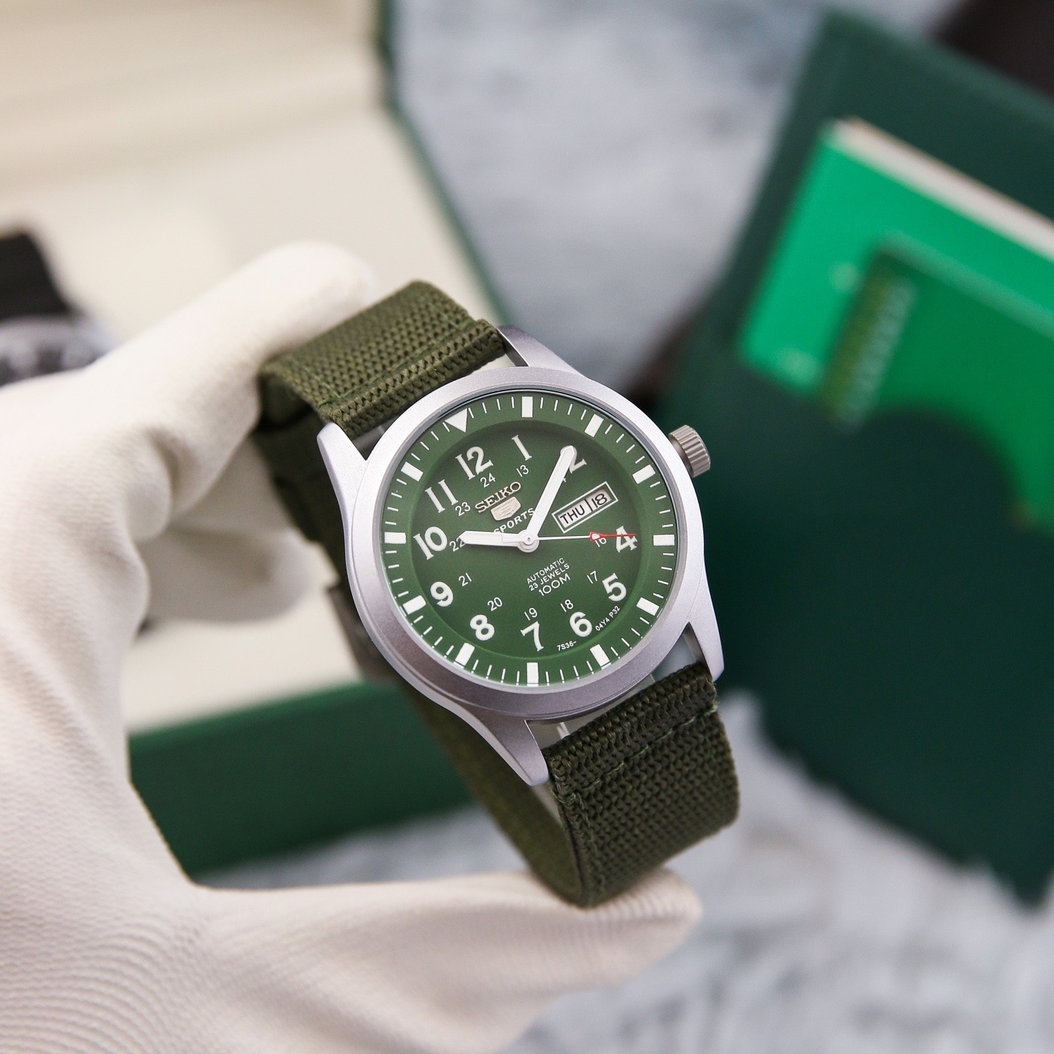 Đồng Hồ Seiko 5 Quân Đội |Nam Giới |Sports |Dây Vải Dù Xanh Rêu |Máy Cơ (Automatic) |Size 42mm |Donghogiatot.vn