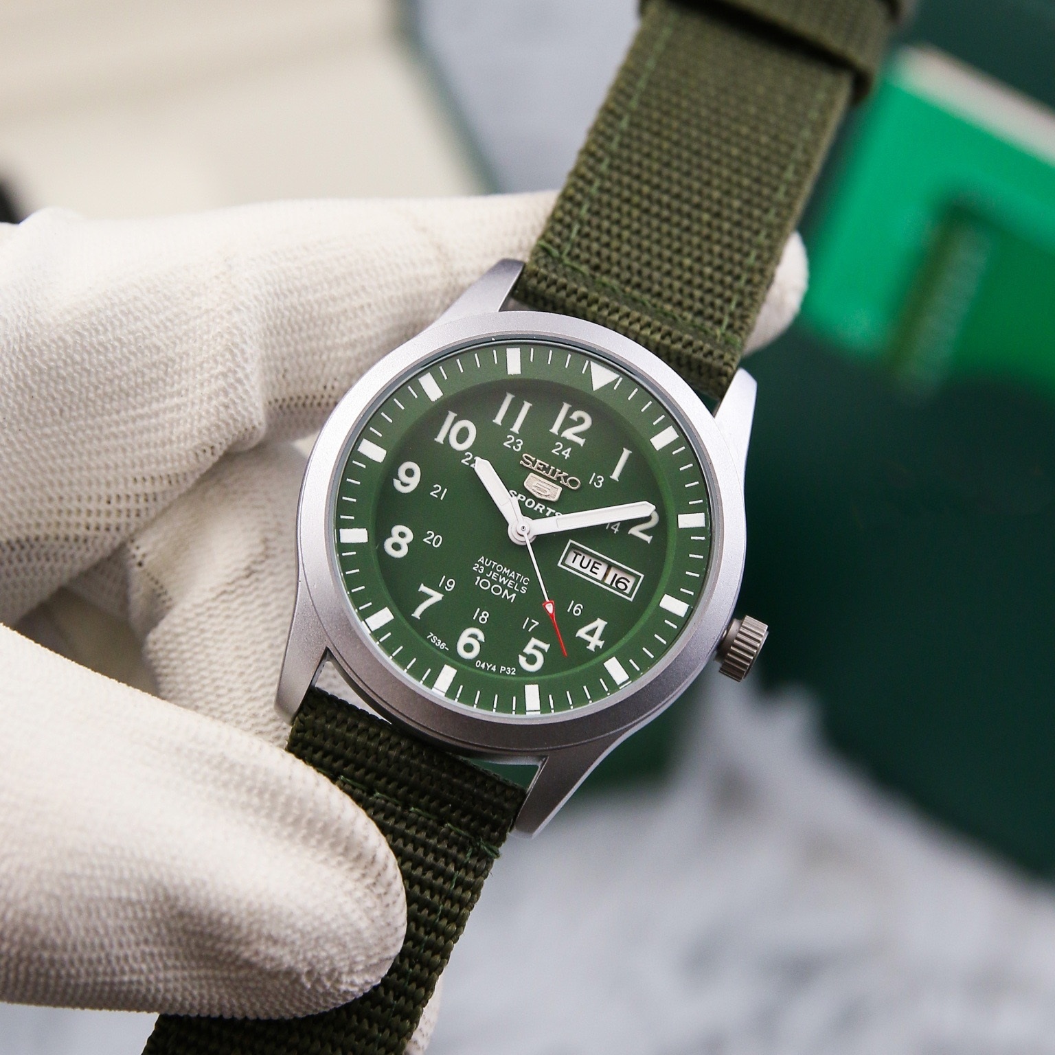 Đồng Hồ Seiko 5 Quân Đội |Nam Giới |Sports |Dây Vải Dù Xanh Rêu |Máy Cơ (Automatic) |Size 42mm |Donghogiatot.vn