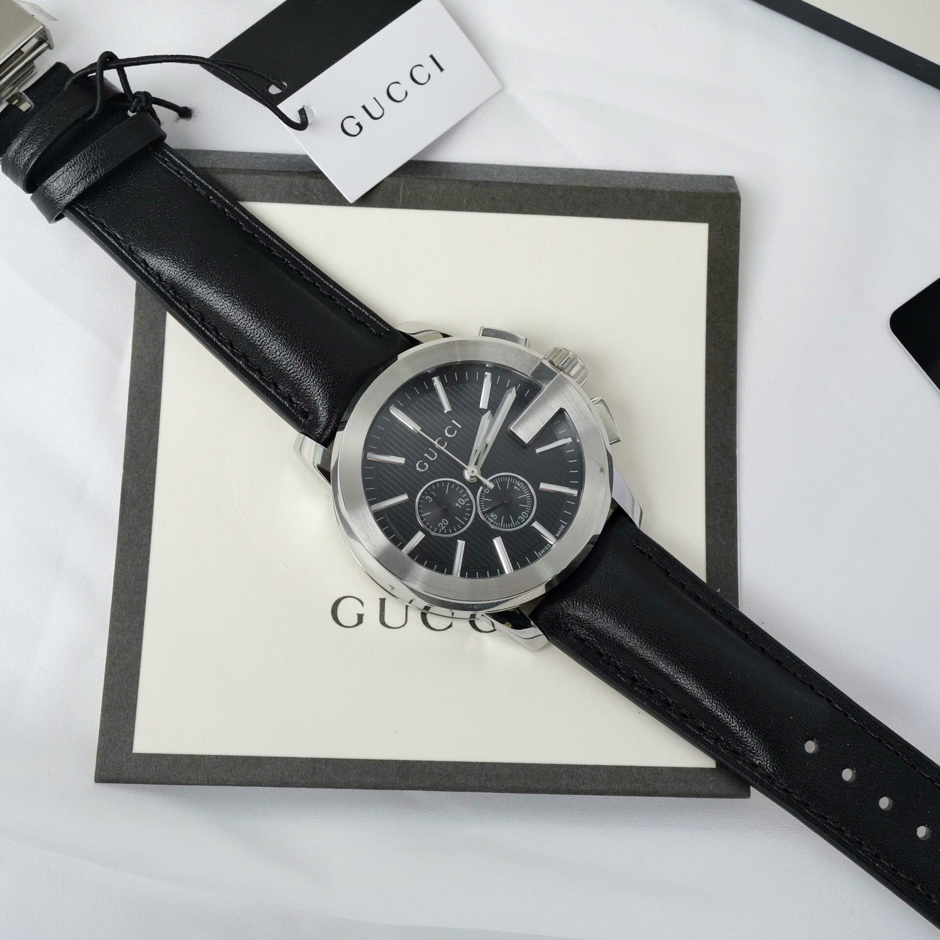 Đồng Hồ Gucci Chronograph |Cặp Đôi |Mặt Tròn 6 kim |Dây Da Màu Đen |Size 42x29mm |donghogiatot.vn
