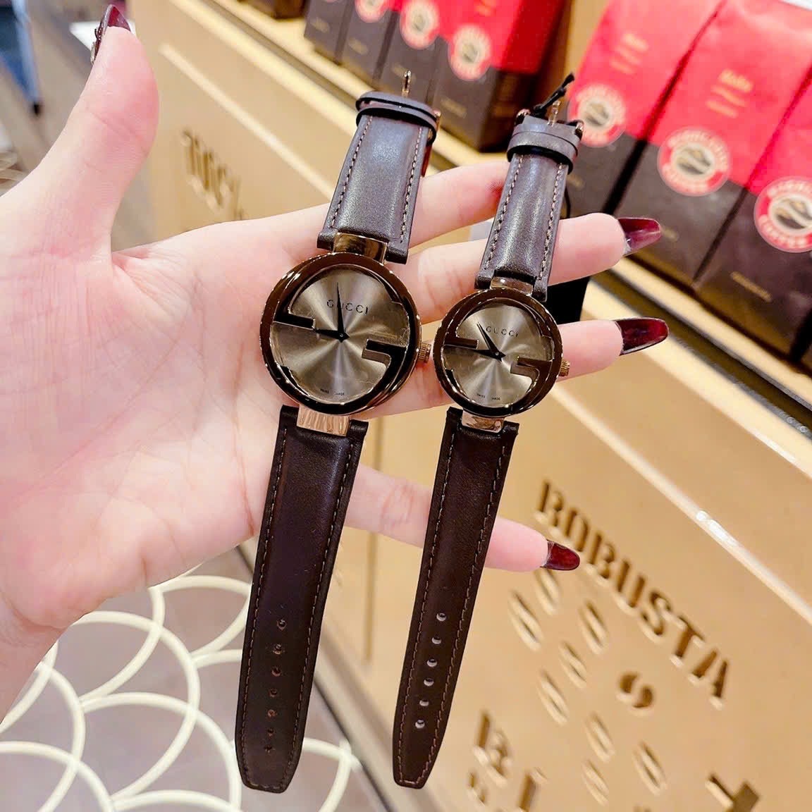 Đồng Hồ Gucci Interlocking |Cặp Đôi |Mặt Tròn |Dây Da Màu Nâu |Size 36x29mm |donghogiatot.vn