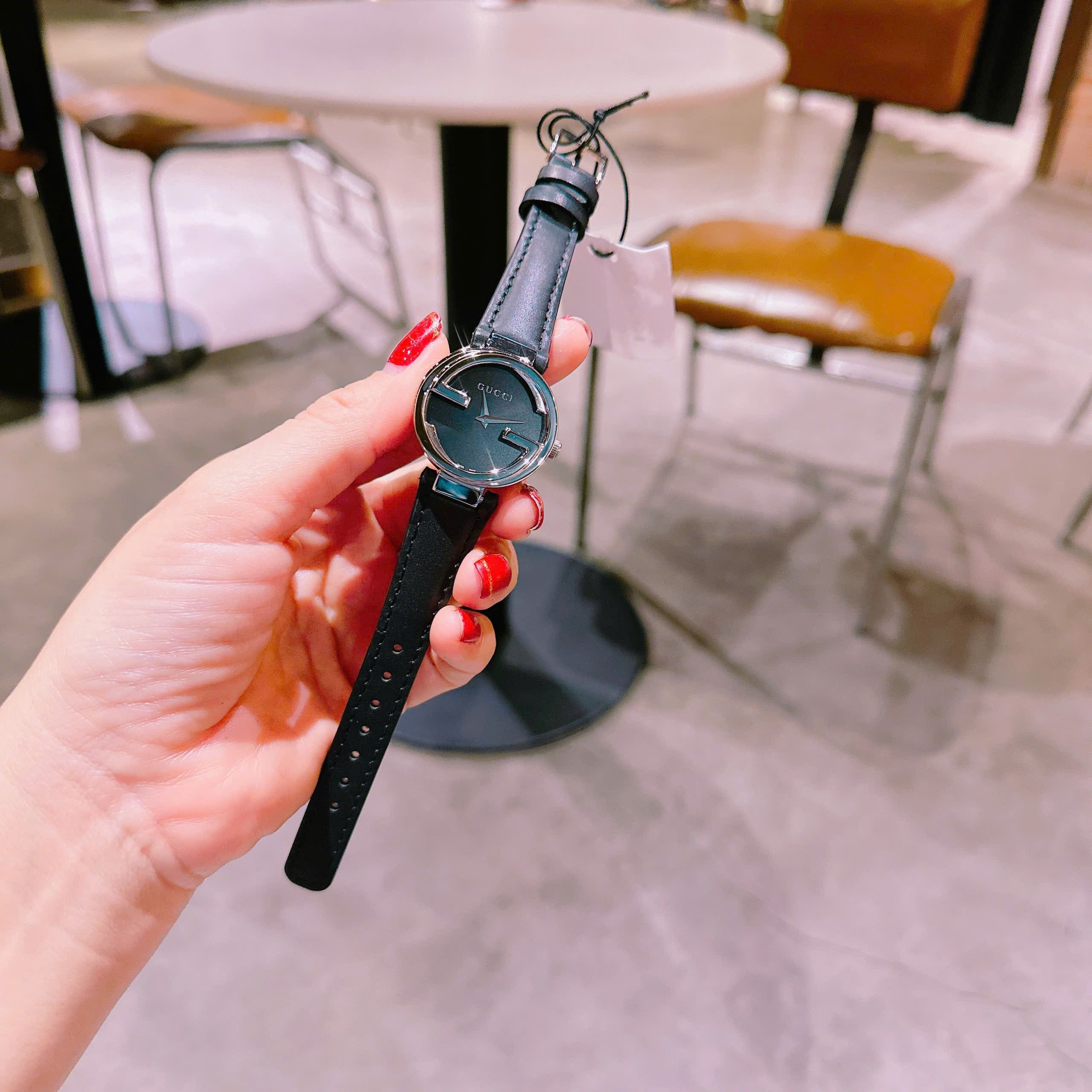 Đồng Hồ Gucci Interlocking |Cặp Đôi |Mặt Tròn Đen |Dây Da |Size 36x29mm |donghogiatot.vn