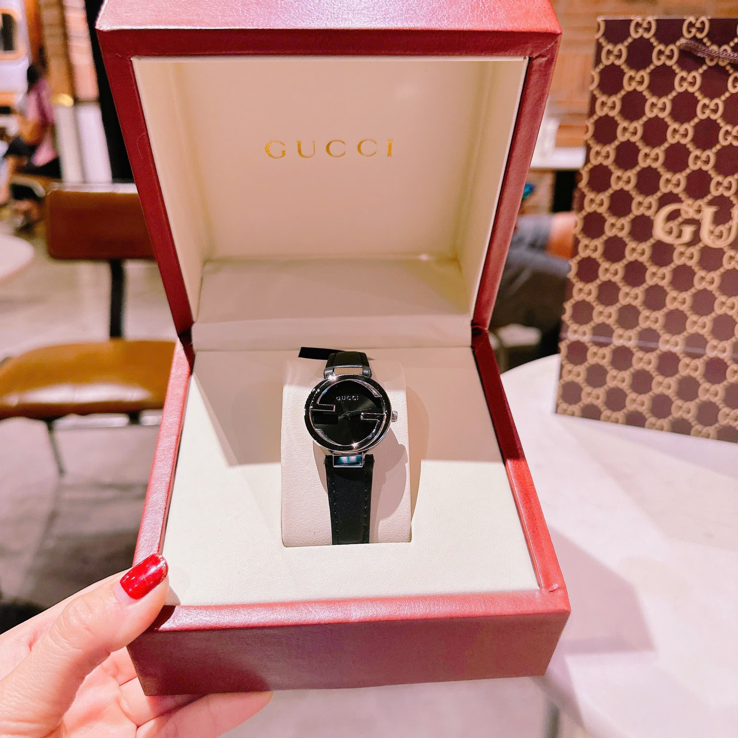 Đồng Hồ Gucci Interlocking |Cặp Đôi |Mặt Tròn Đen |Dây Da |Size 36x29mm |donghogiatot.vn