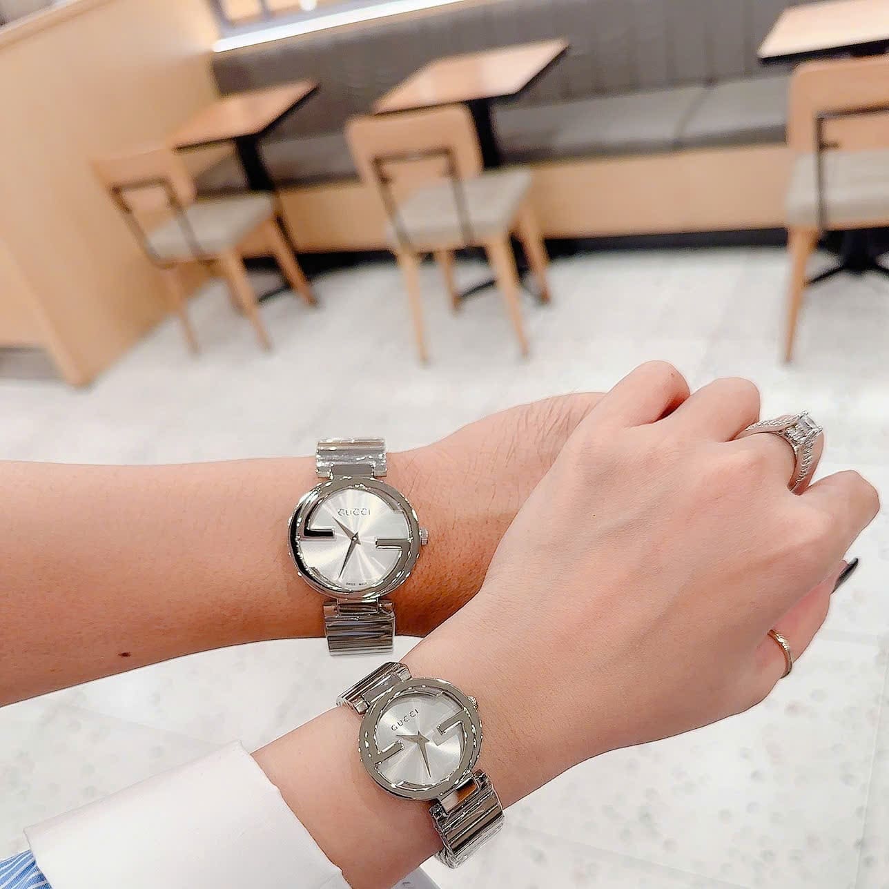 Đồng Hồ Gucci Interlocking |Cặp Đôi |Mặt Tròn Trắng |Dây Kim Loại Silver |Size 36x29mm |donghogiatot.vn