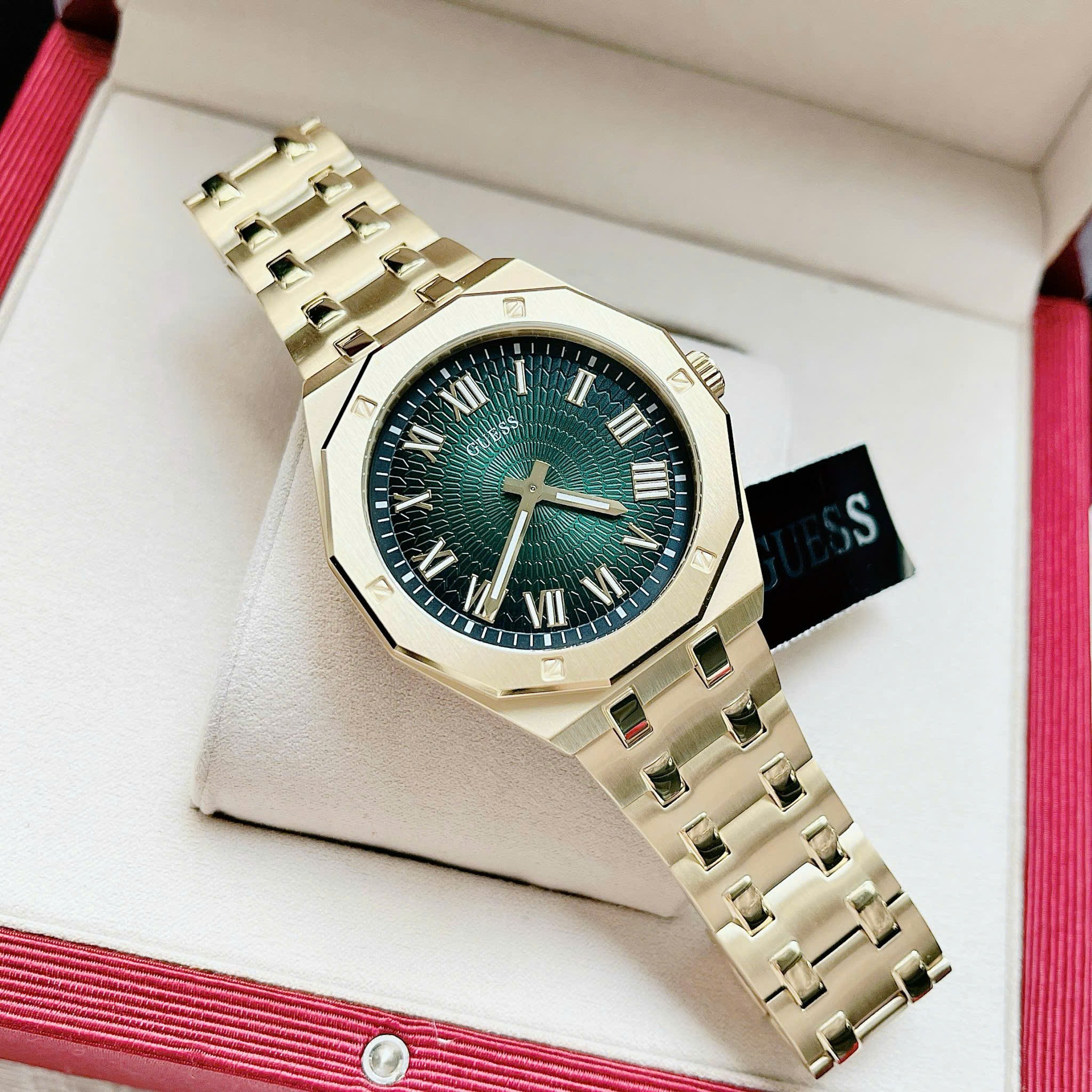 Đồng Hồ Guess Asset |Nam Giới |Mặt Xanh Lá |Dây Kim Loại Vàng Gold |Máy Pin (Quartz) |Size 42mm |donghogiatot.vn