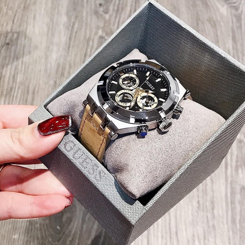 Đồng Hồ Guess Allara |Nam Giới |Chronograph |Silver |Dây Da Nâu |Máy Pin (Quartz) |Size 44mm |donghogiatot.vn