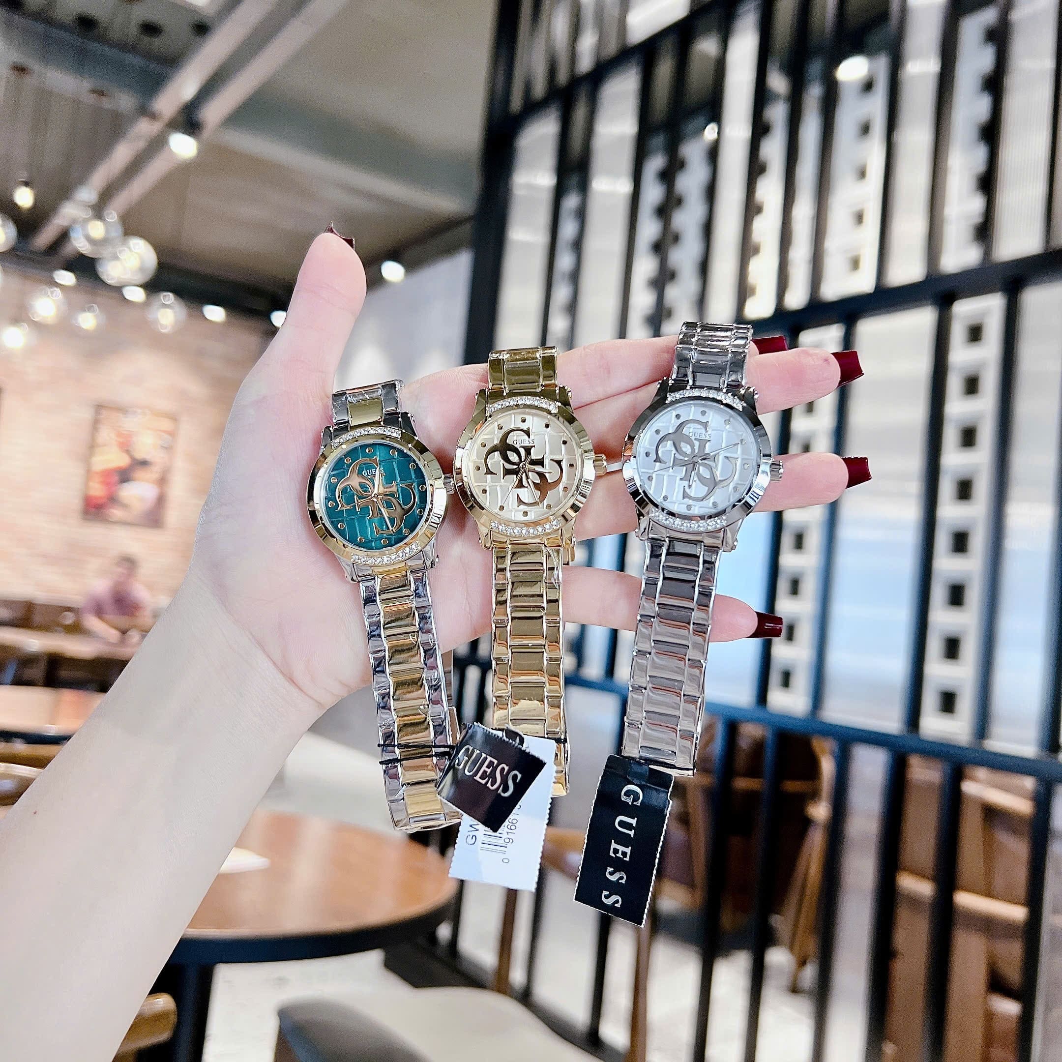 Đồng Hồ Guess Annette |Nữ Giới |Mặt Đính Đá |Dây Kim Loại Vàng Gold |Máy Pin (Quartz) |Size 36mm |donghogiatot.vn