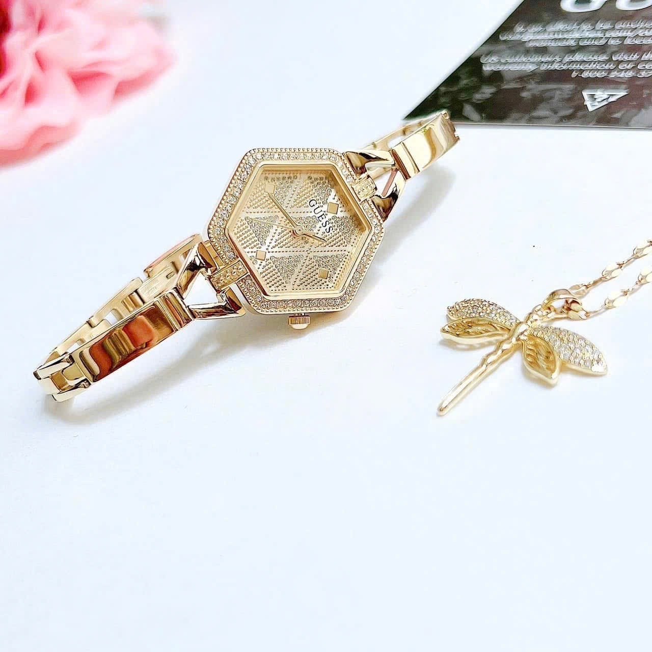 Đồng Hồ Guess Audrey |Nữ Giới |Mặt Lục Giác |Đính Đá |Kiềng Tay Vàng Gold |Máy Pin (Quartz) |Size 28mm |donghogiatot.vn